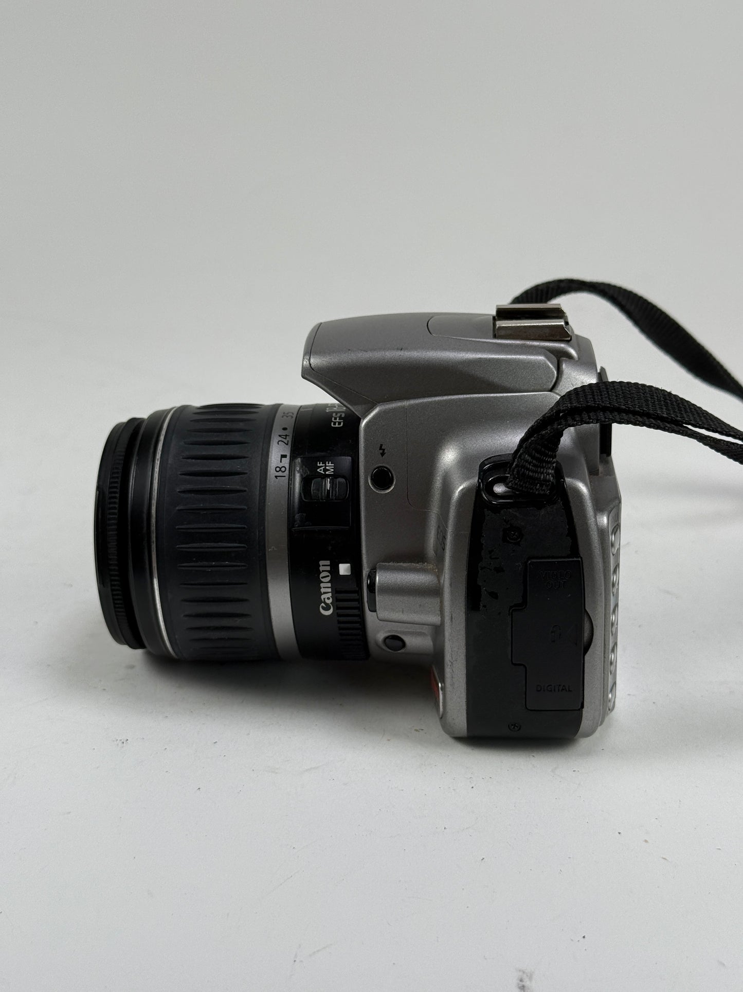 Canon EOS Rebel XT 8.0MP Digital SLR Camera EF 18-55mm f3.5-5.6 II Lens