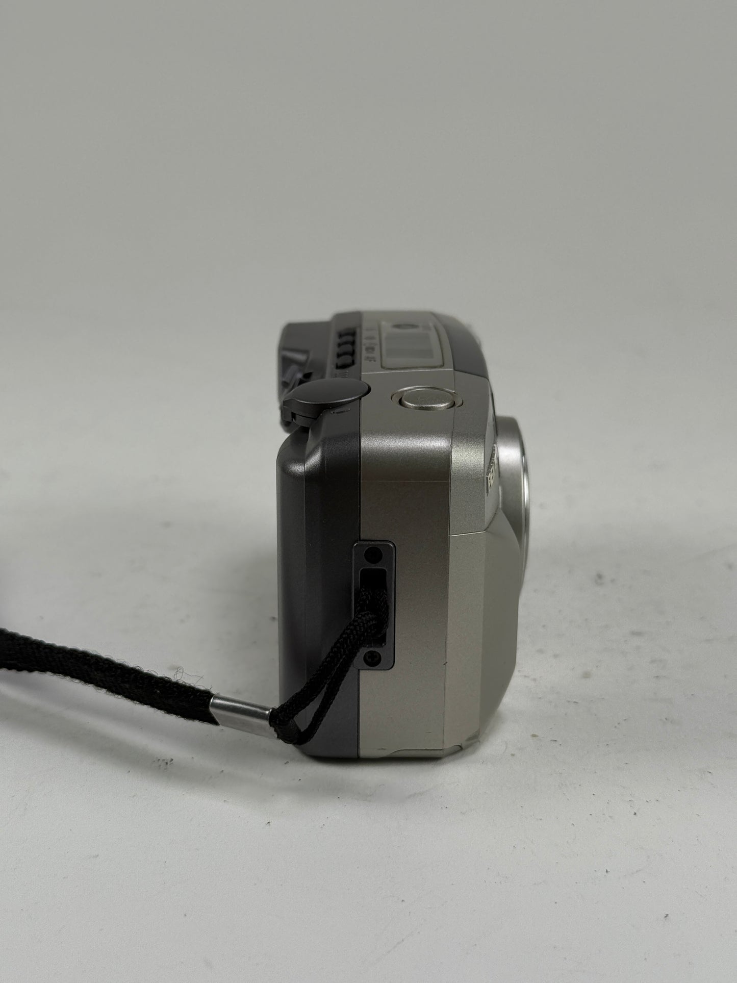 PENTAX IQZoom 130M 35mm Film Camera
