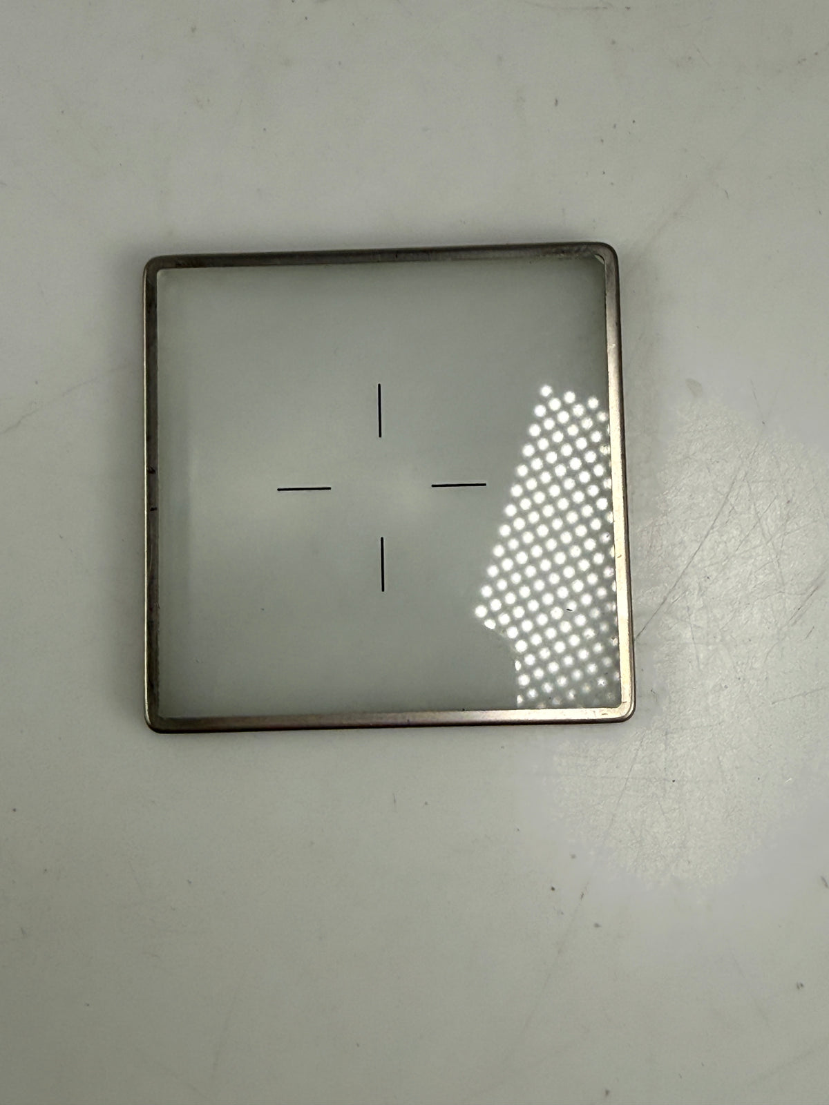 Hasselblad 42161 Standard Focusing Screen Cross Hair for 500 Series