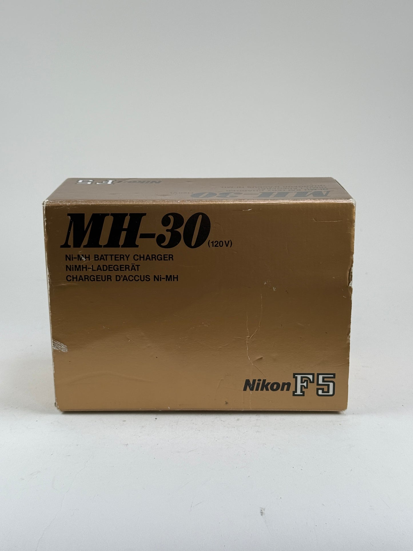 Nikon MH-30 Battery Charger for MN-30 Battery in F5 Cameras