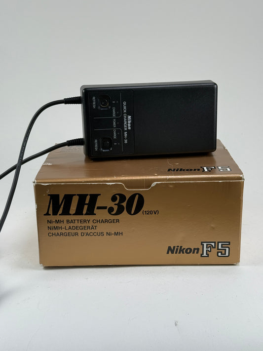 Nikon MH-30 Battery Charger for MN-30 Battery in F5 Cameras