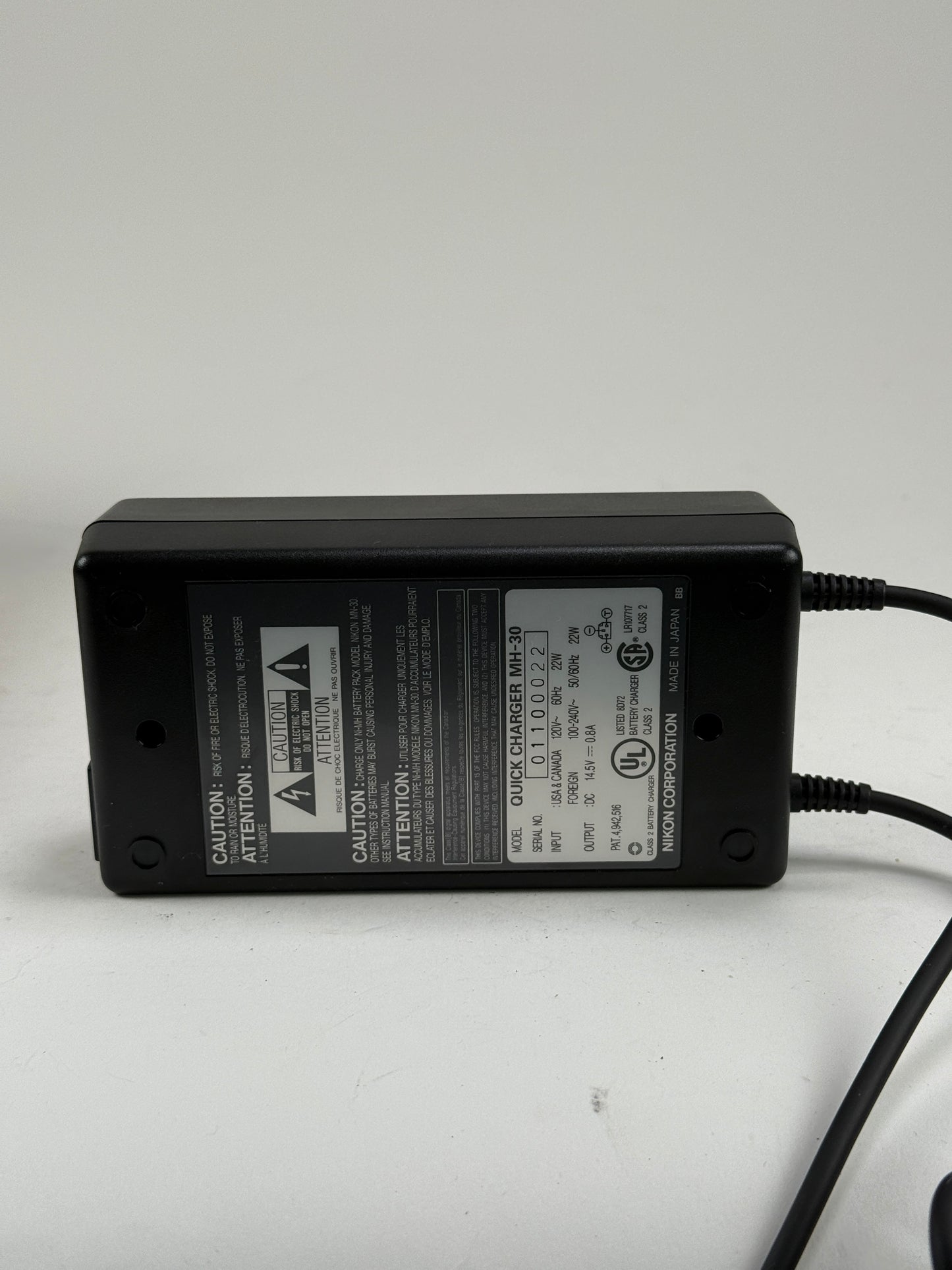Nikon MH-30 Battery Charger for MN-30 Battery in F5 Cameras