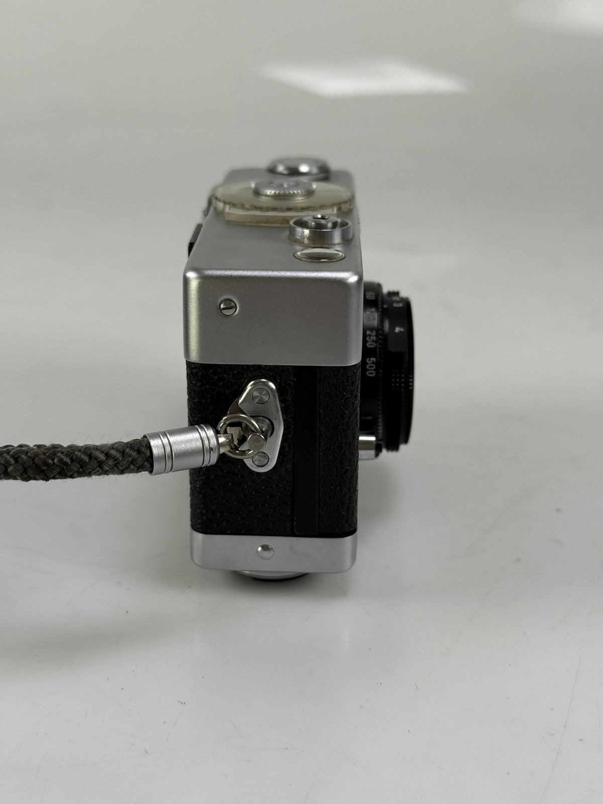 Rollei B 35 B35 35mm Camera Carl Zeiss Triotar 40mm f3.5