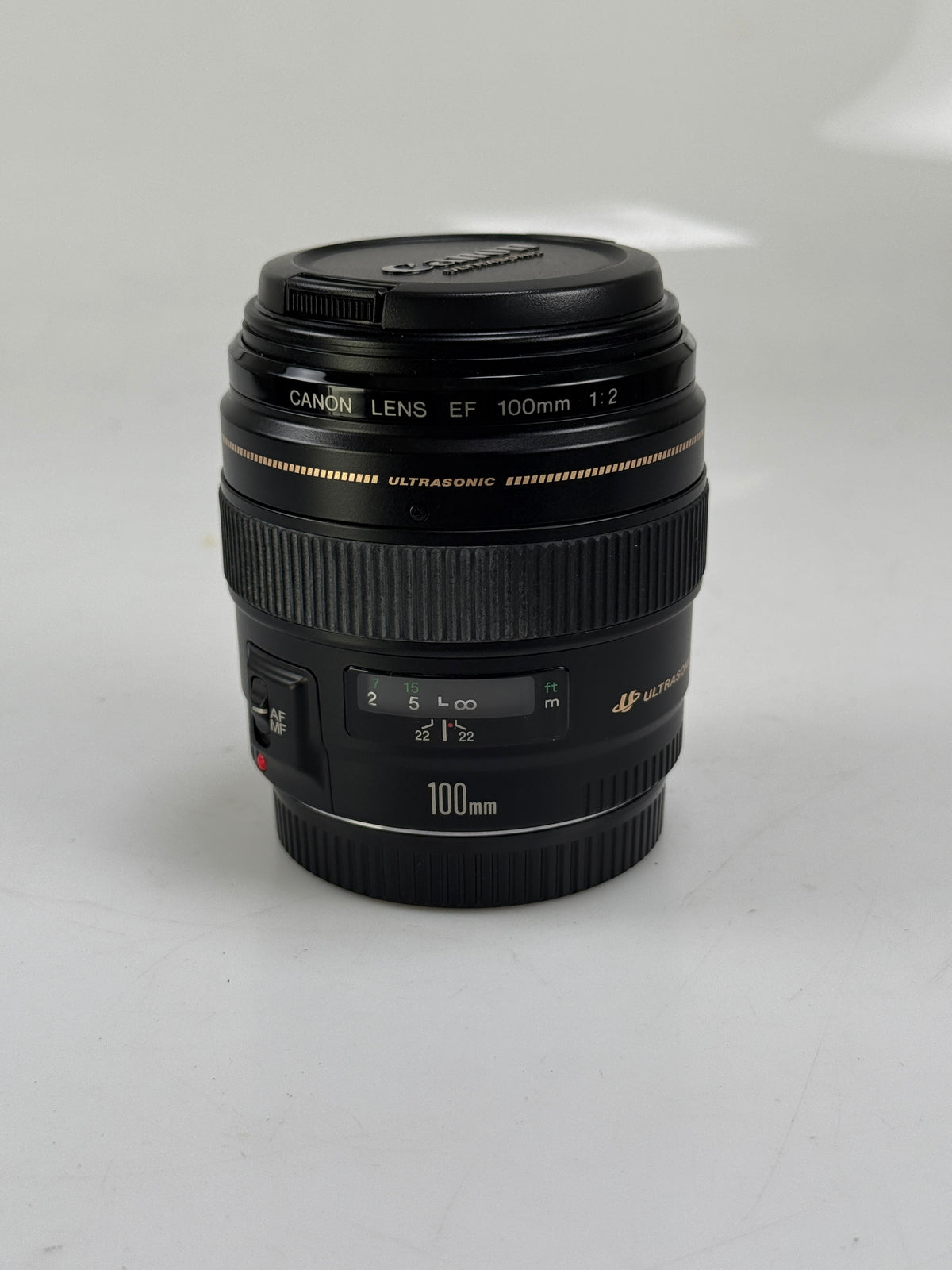 Canon EF 100mm f2 USM Lens