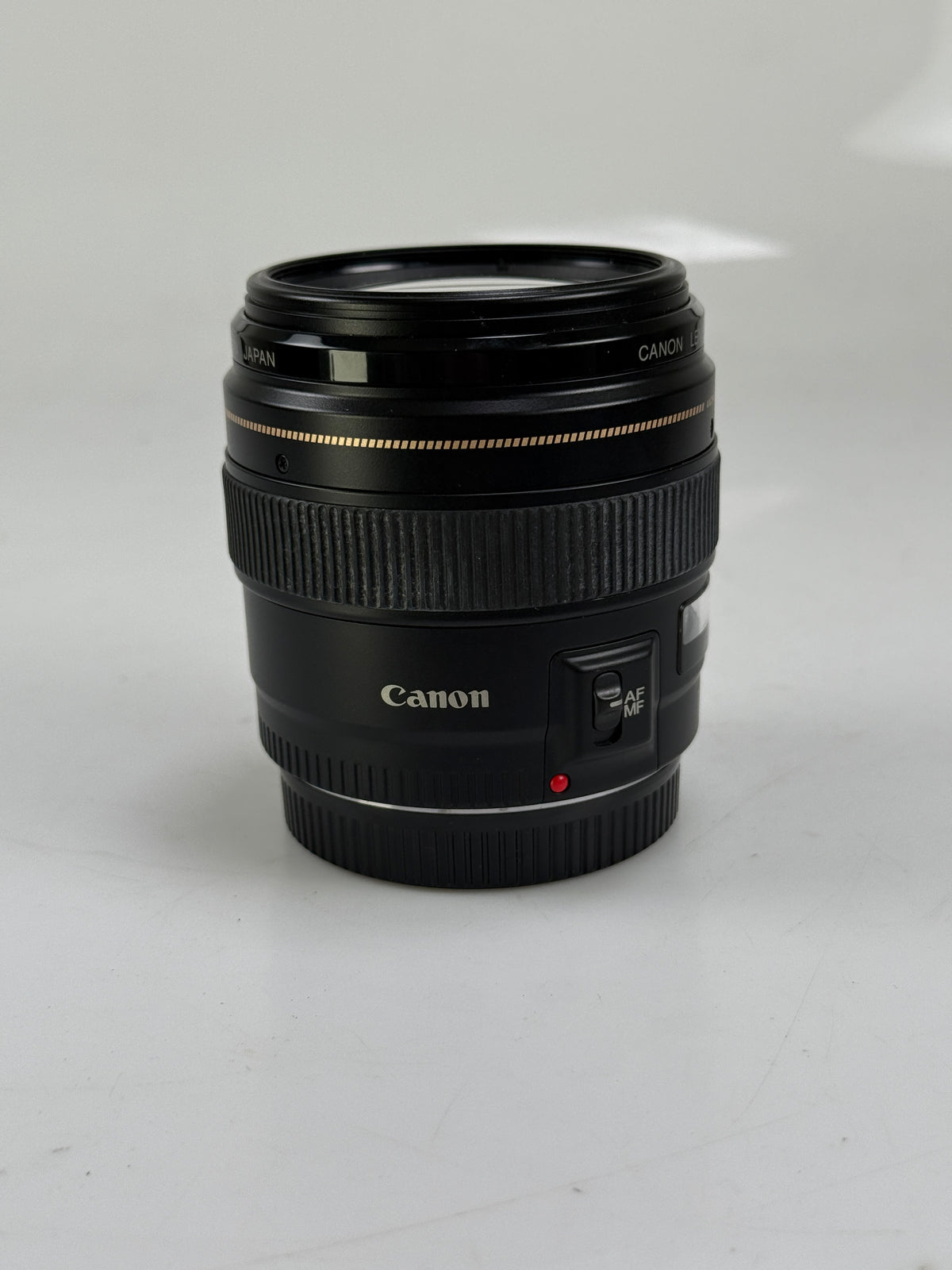 Canon EF 100mm f2 USM Lens