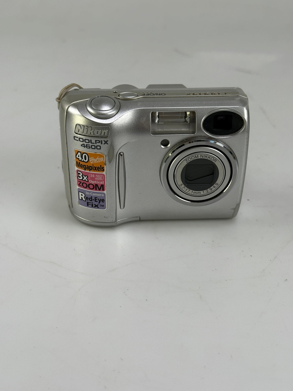 Nikon COOLPIX 4600 E4600 Compact Digital Camera 4MP 3x Zoom Silver