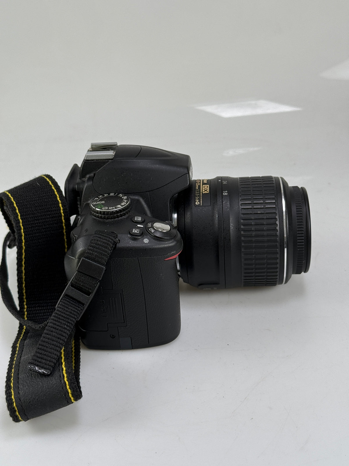 Nikon D3000 10.2MP DSLR Camera w/ 18-55mm lens kit