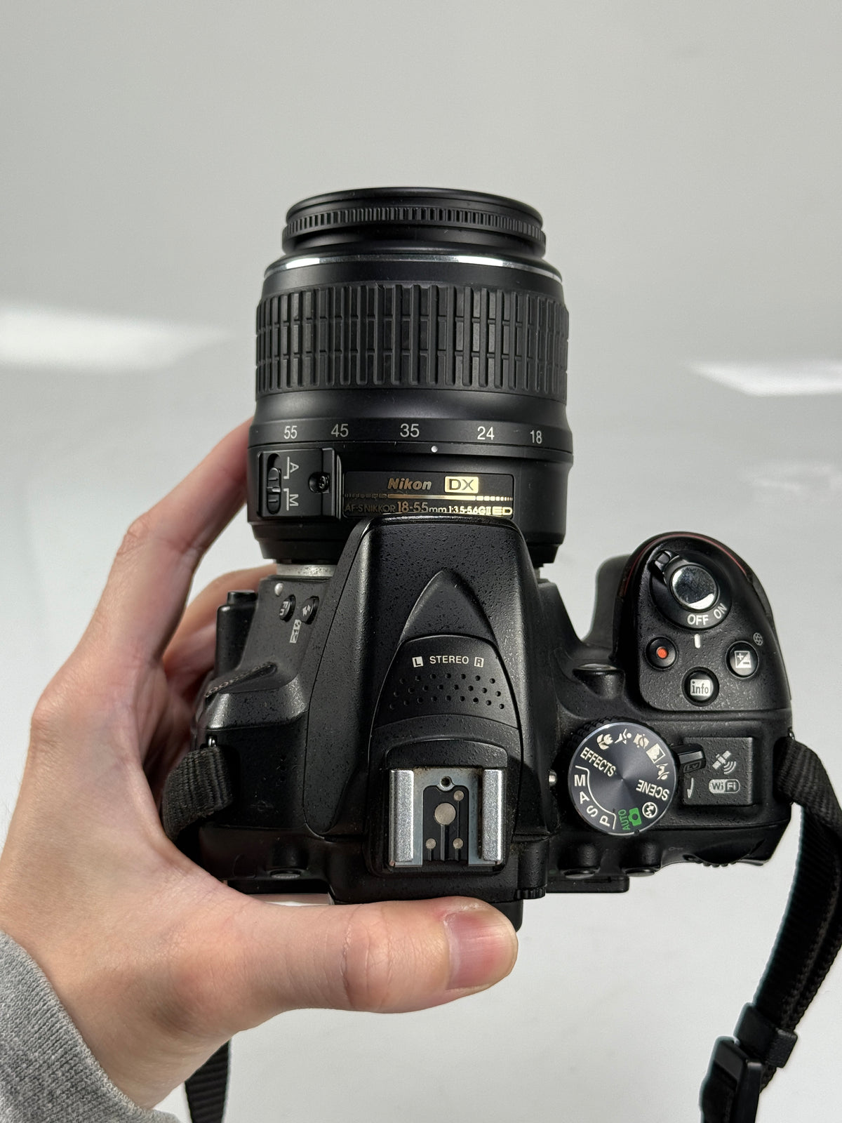 Nikon D5300 24.2MP DSLR Camera with 18-55mm VR Lens
