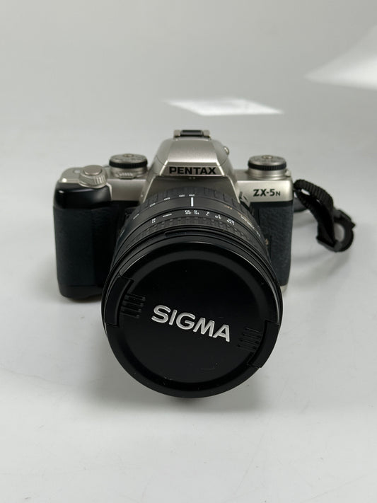 PENTAX ZX-5N 35mm SLR Film Camera w/ sigma 28-200mm Lens & Case