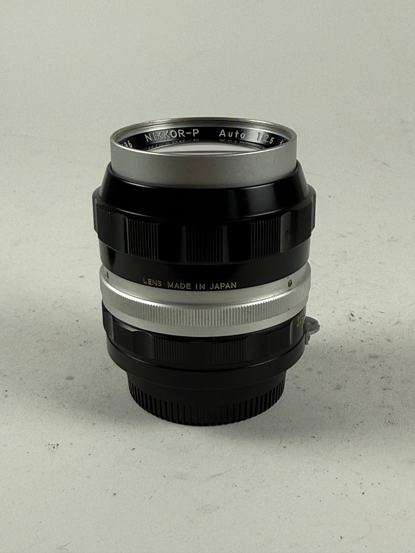 Nikon Nikkor P 105mm f2.5 Non Ai Prime Manual Focus Portrait Lens w/ hood