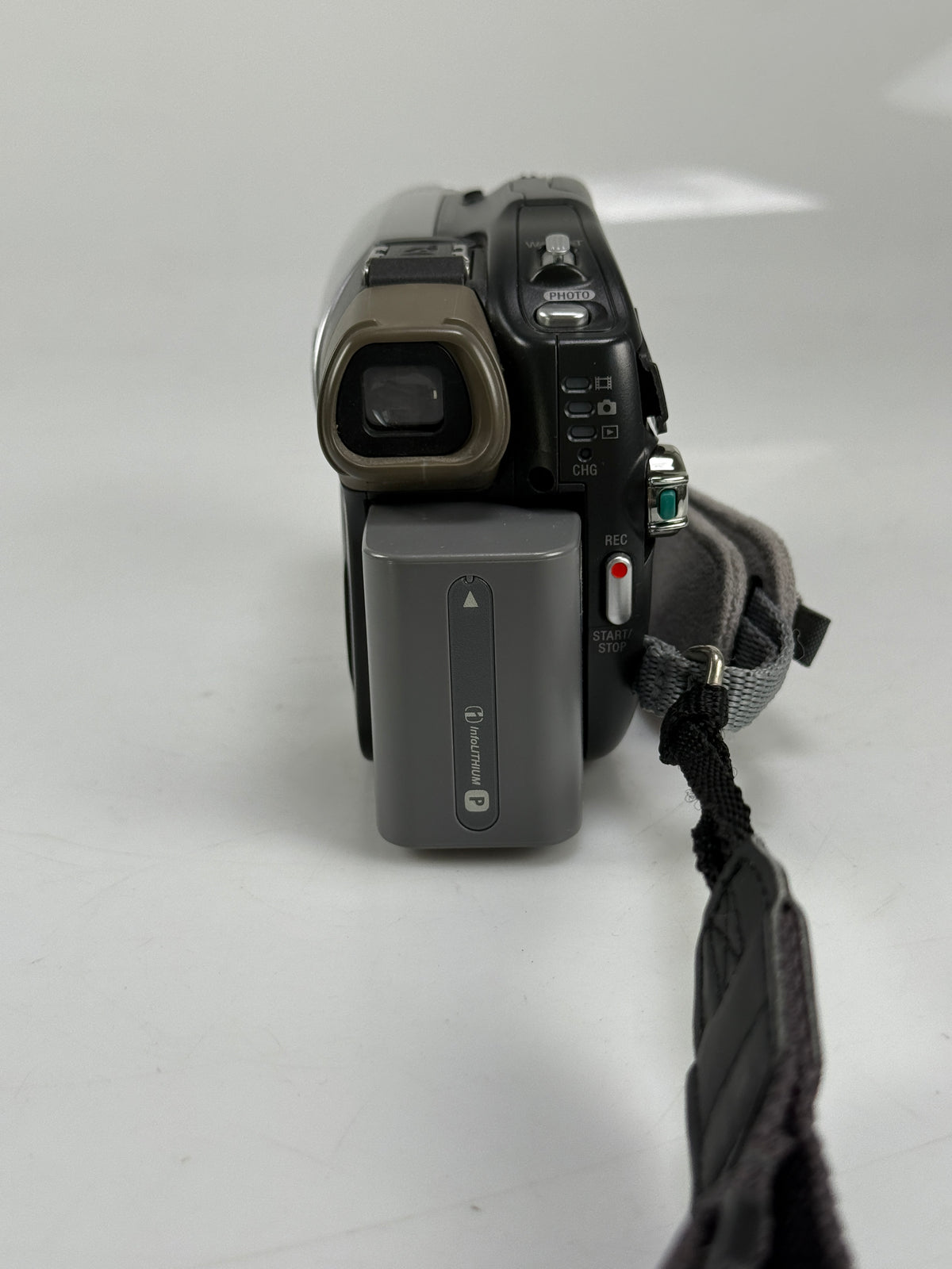 Sony Handycam DCR-DVD103 Camcorder Video Camera Recording