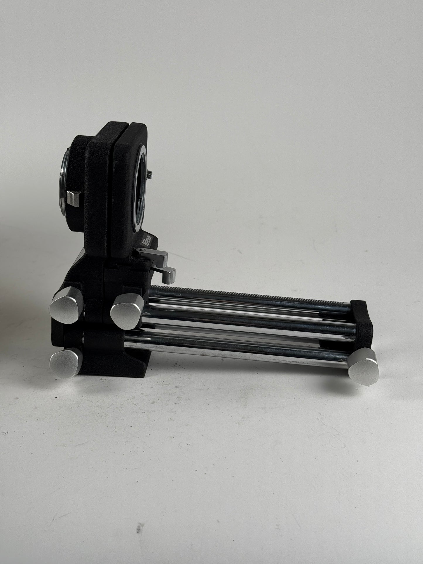NIKON PB-4 in box Bellows Focusing attachment w/ swing shift adjustment