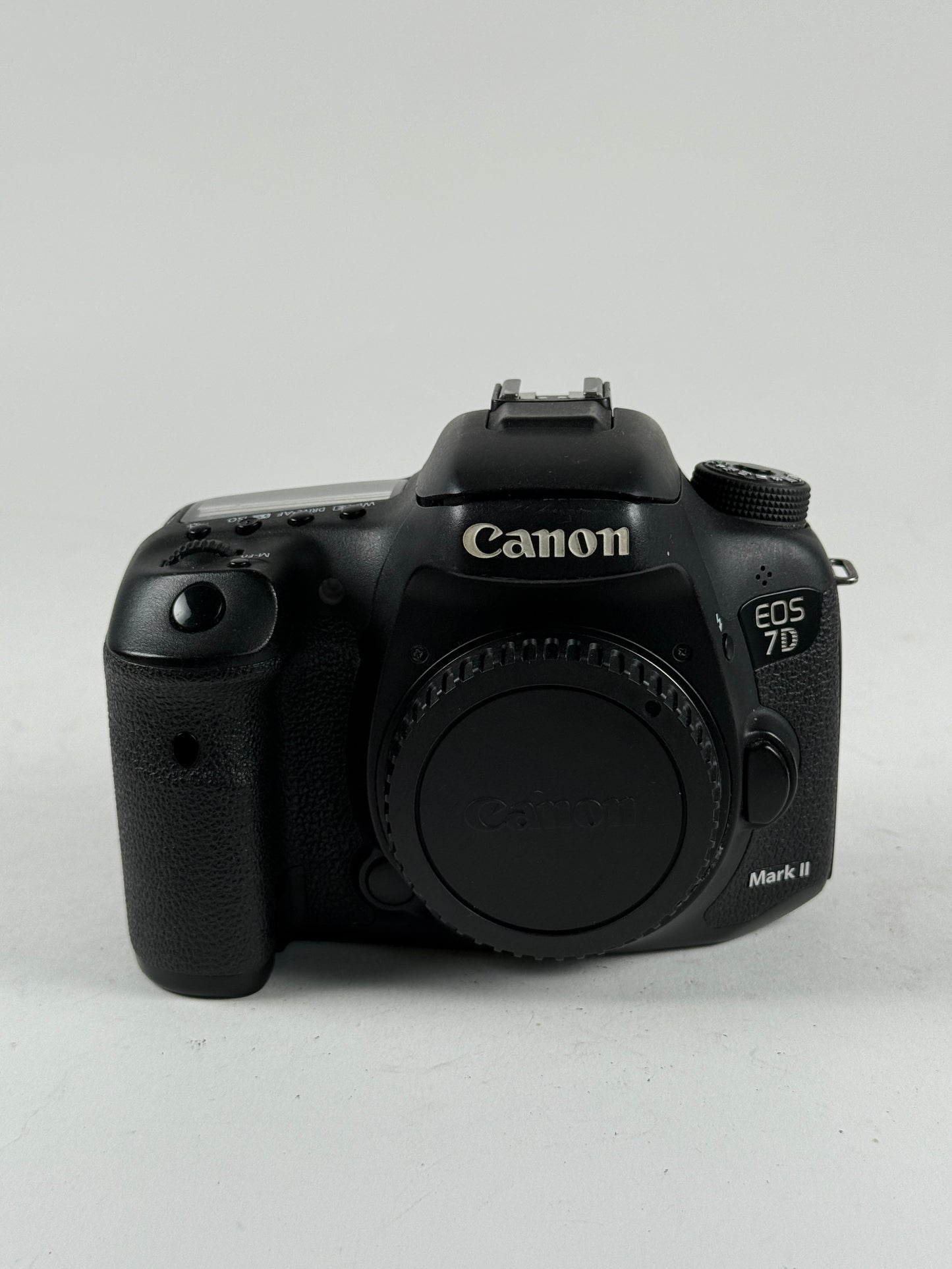 Canon EOS 7D mark II 20.2MP Digital SLR Camera Body