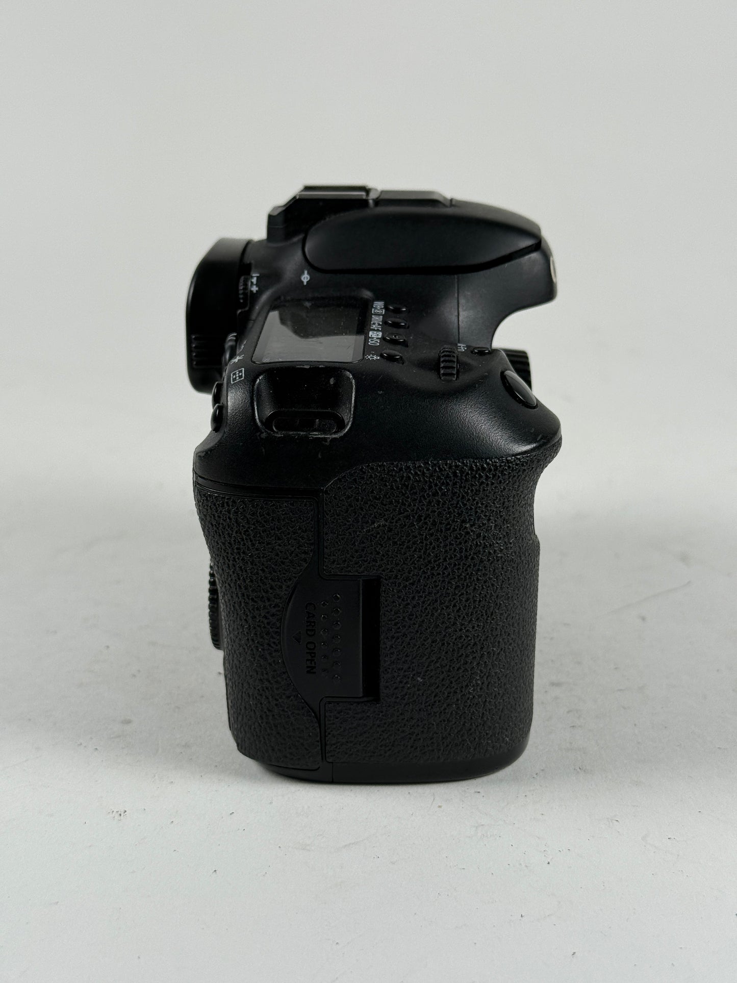 Canon EOS 7D mark II 20.2MP Digital SLR Camera Body