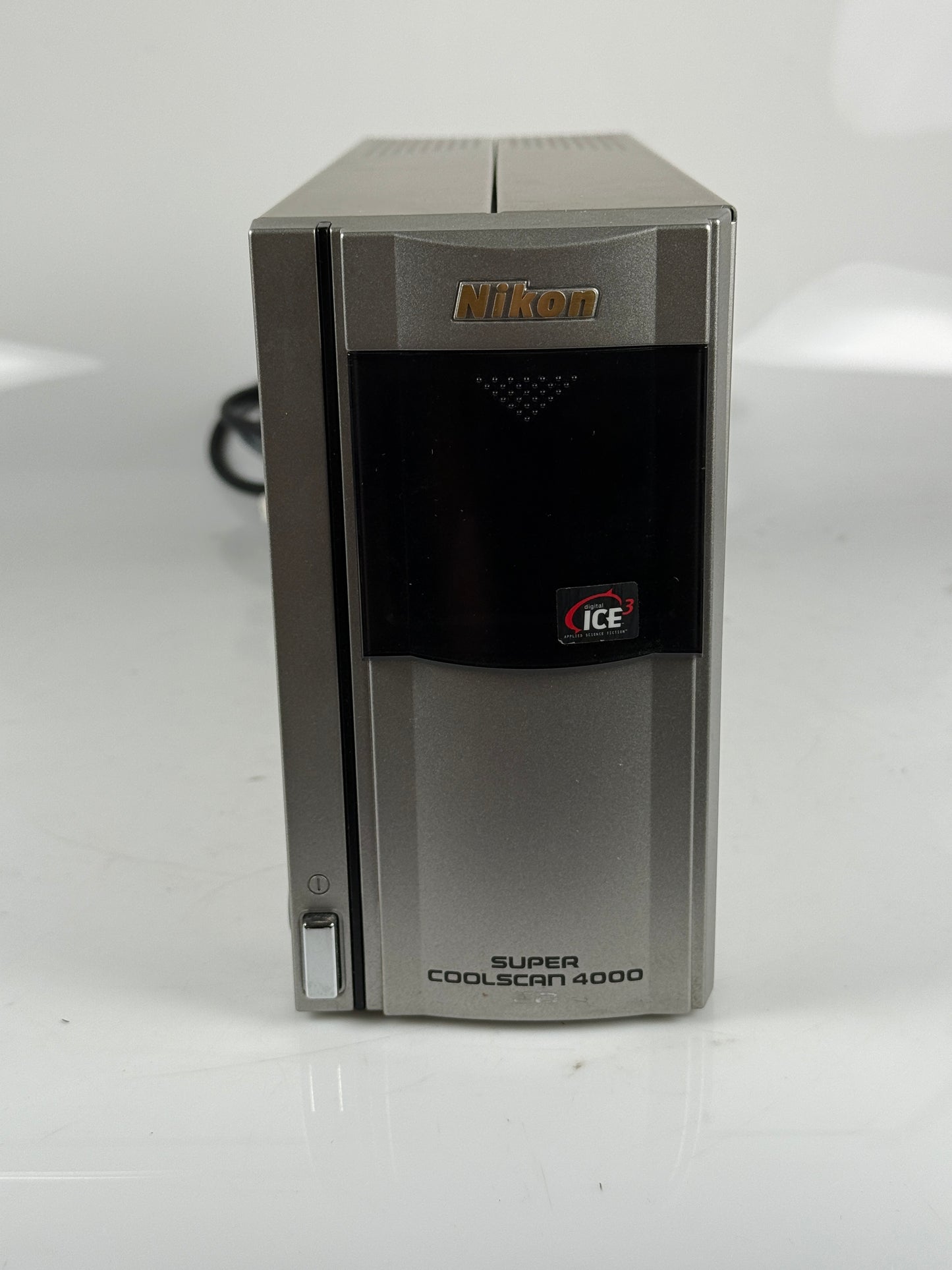 Nikon Coolscan LS-4000 ED 35mm Film Scanner