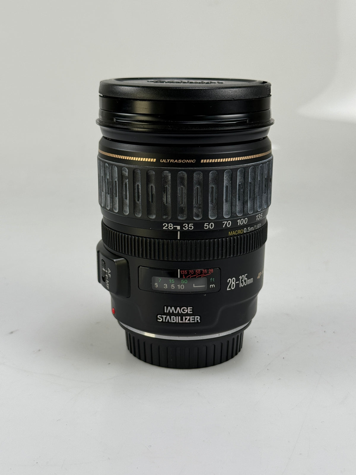Canon EF 28-135mm f3.5-5.6 IS USM lens