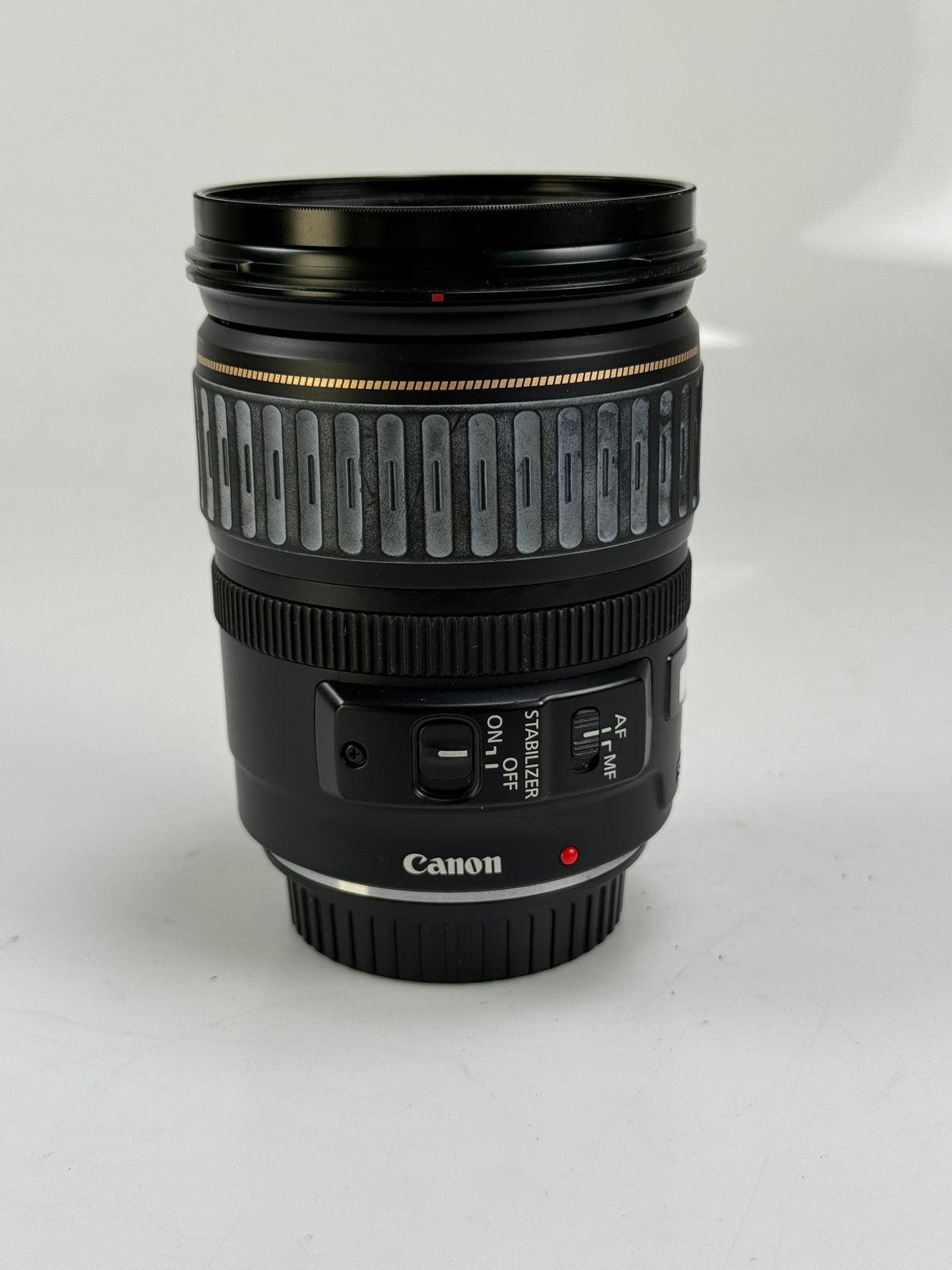 Canon EF 28-135mm f3.5-5.6 IS USM lens