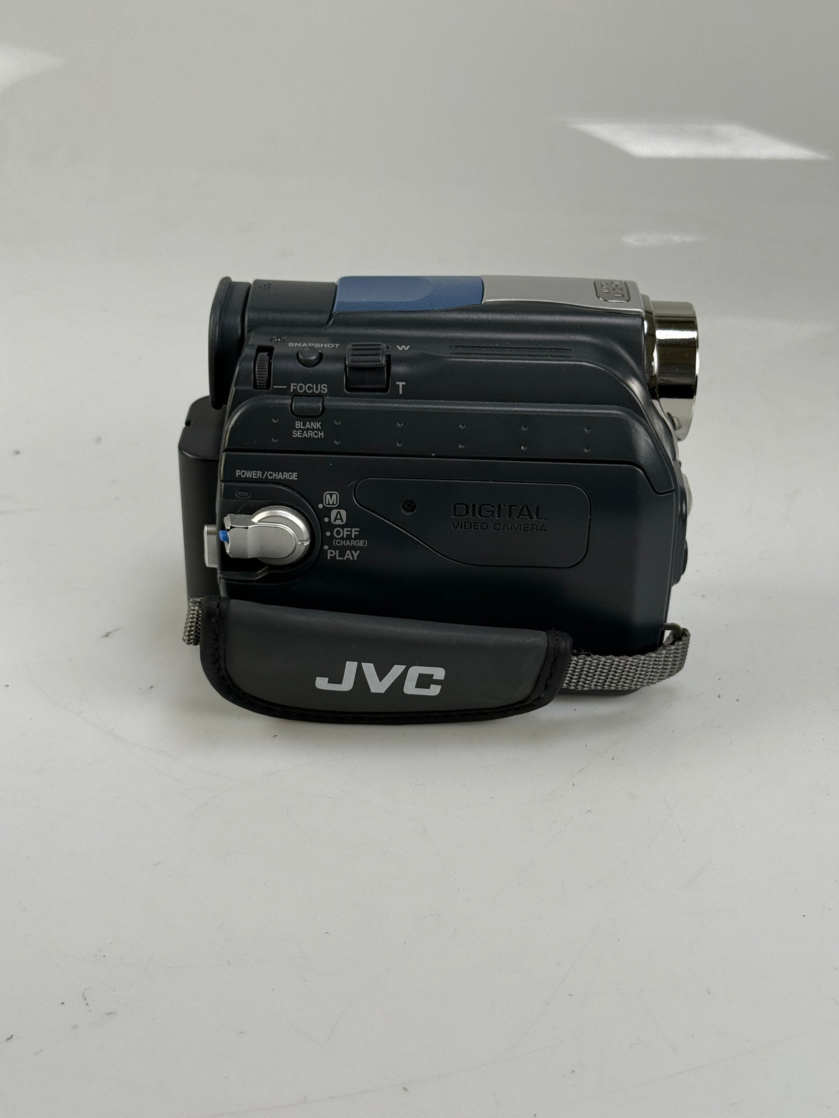 JVC GR-D33U MiniDV Digital Video Camera Camcorder Silver Blue