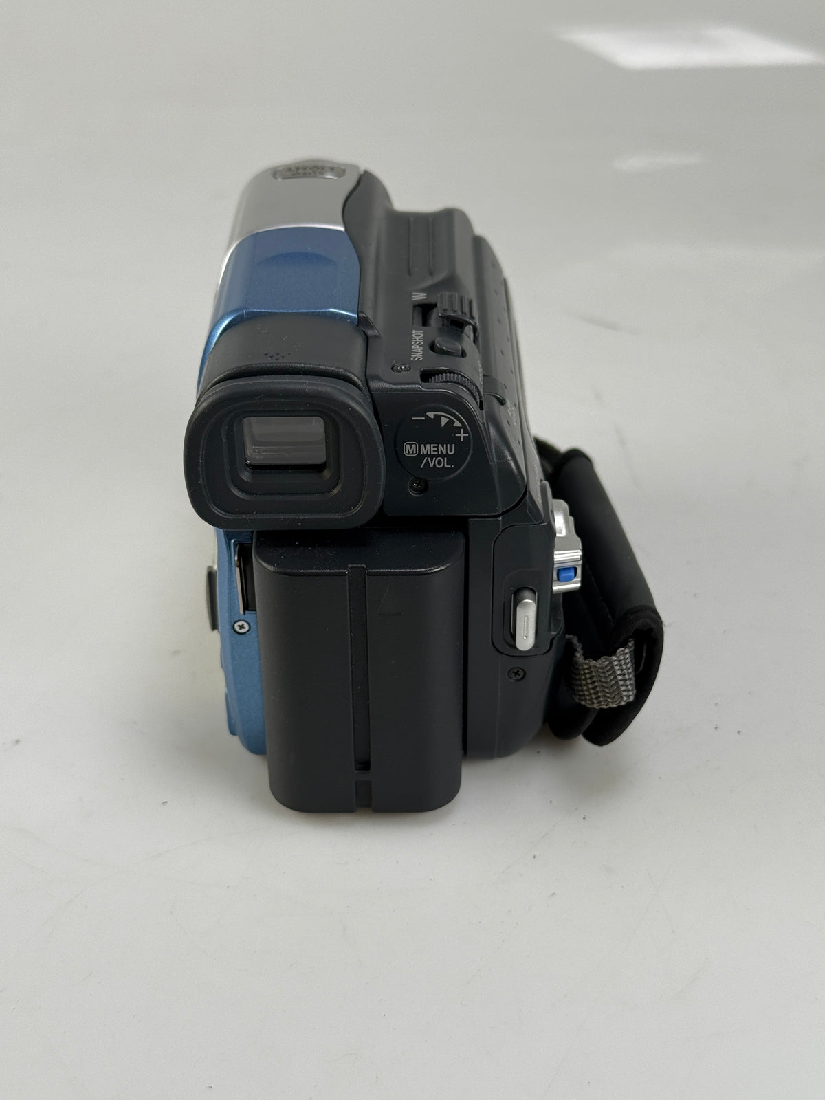 JVC GR-D33U MiniDV Digital Video Camera Camcorder Silver Blue