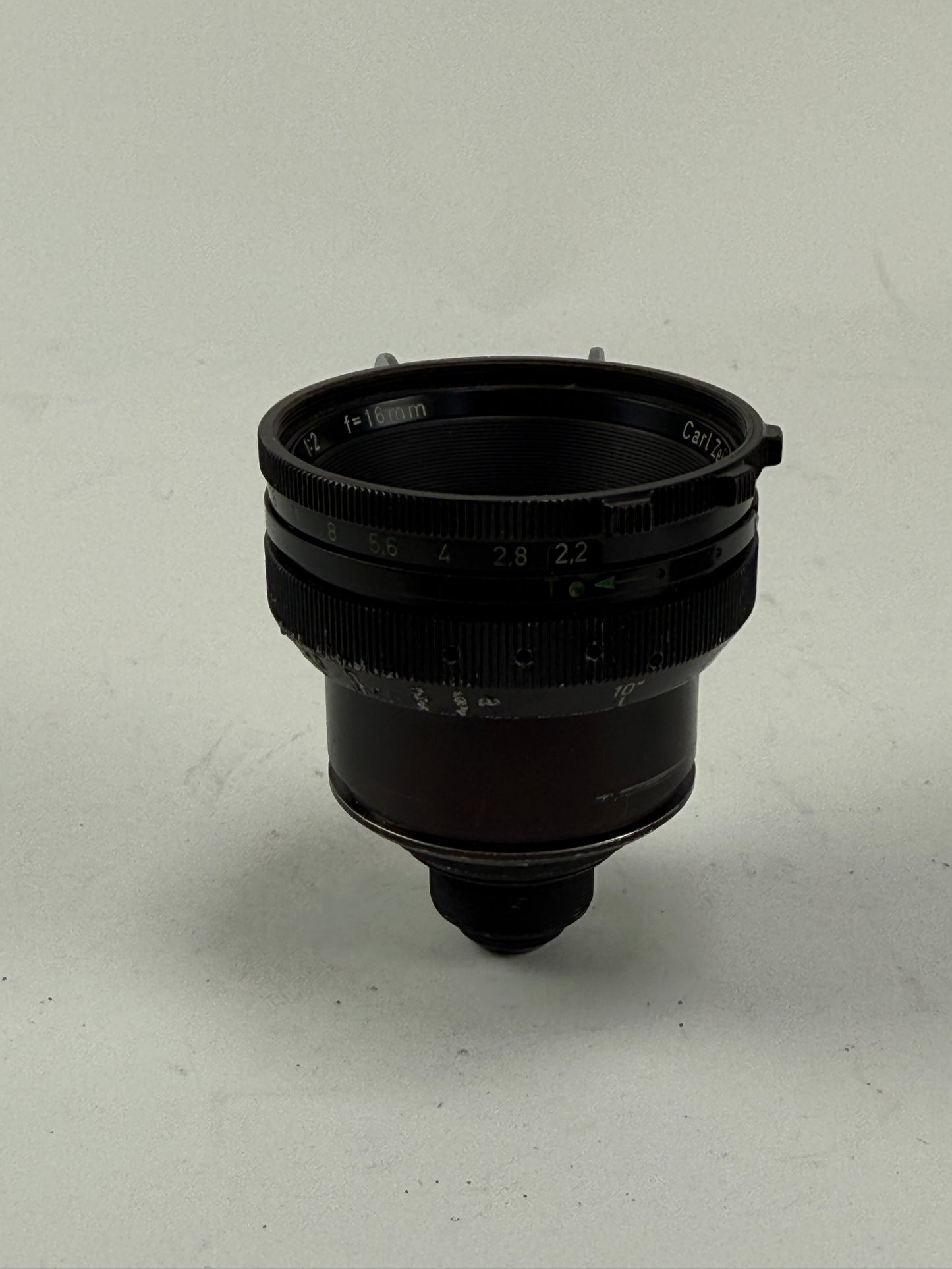 Carl Zeiss Distagon 16mm F2 for Arri standard cine lens for 16mm