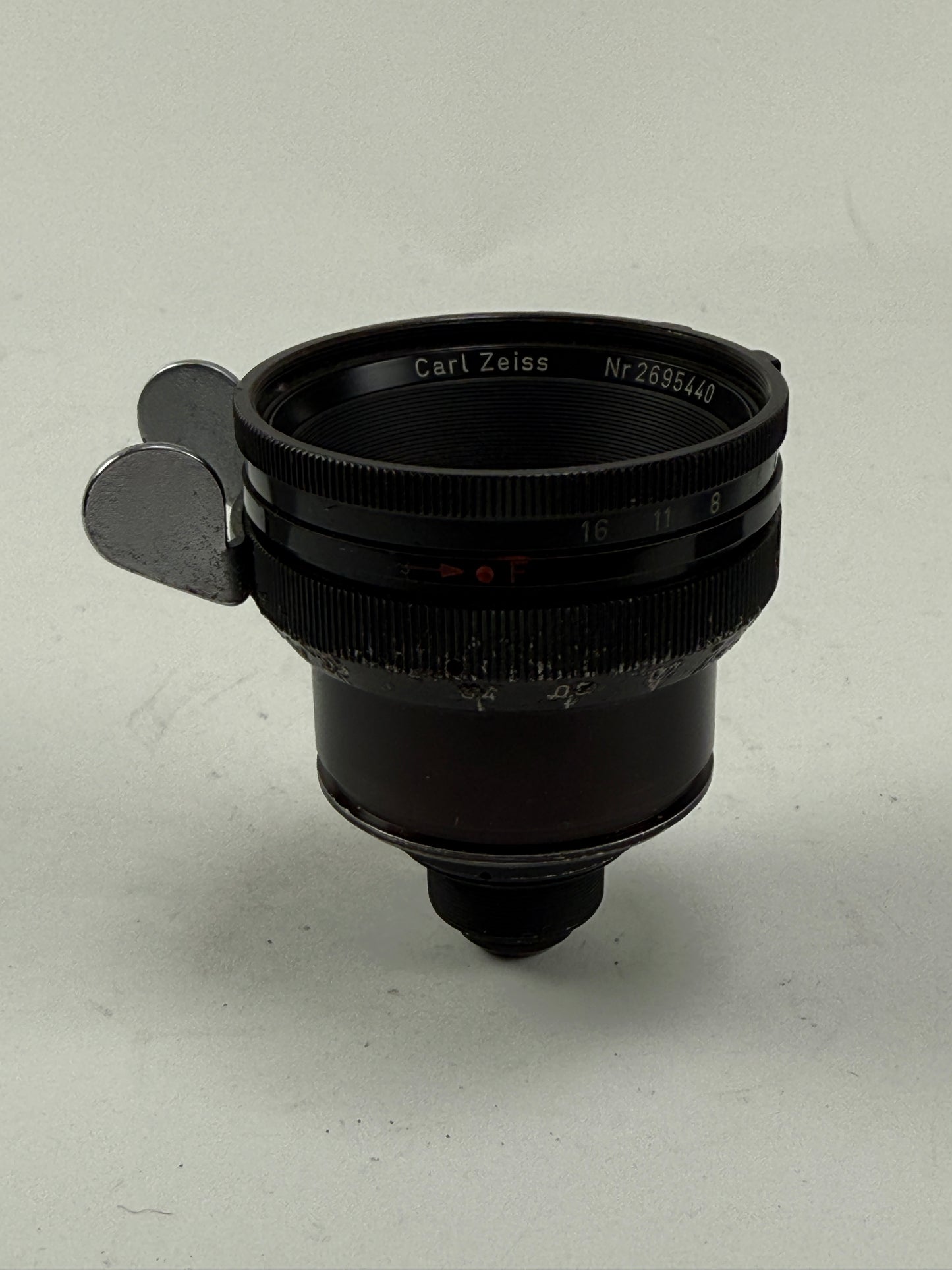Carl Zeiss Distagon 16mm F2 for Arri standard cine lens for 16mm