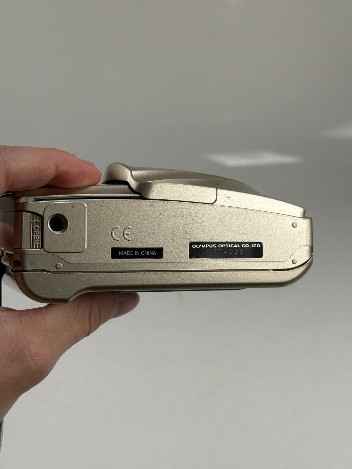 Olympus Stylus Epic Zoom 115 35mm Point & Shoot Film Camera