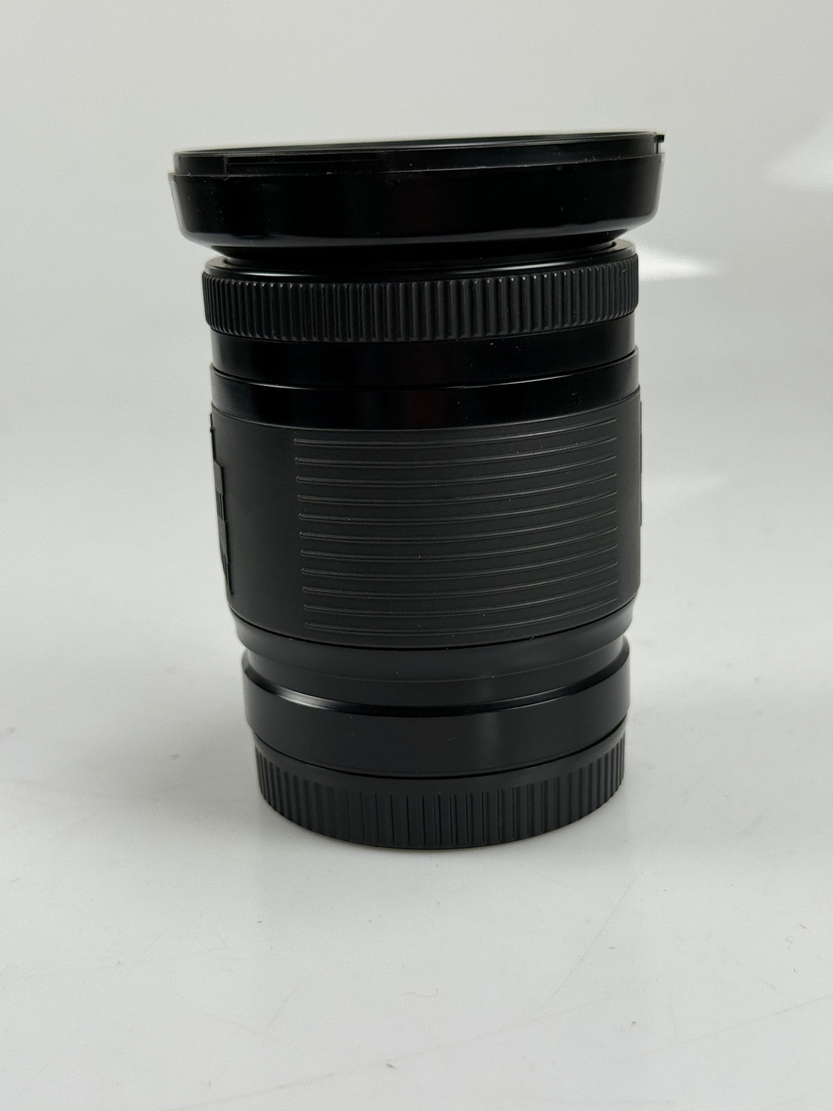 Vivitar Series 1 28-105mm f2.8-3.8 MC Auto Focus Zoom lens Canon EF