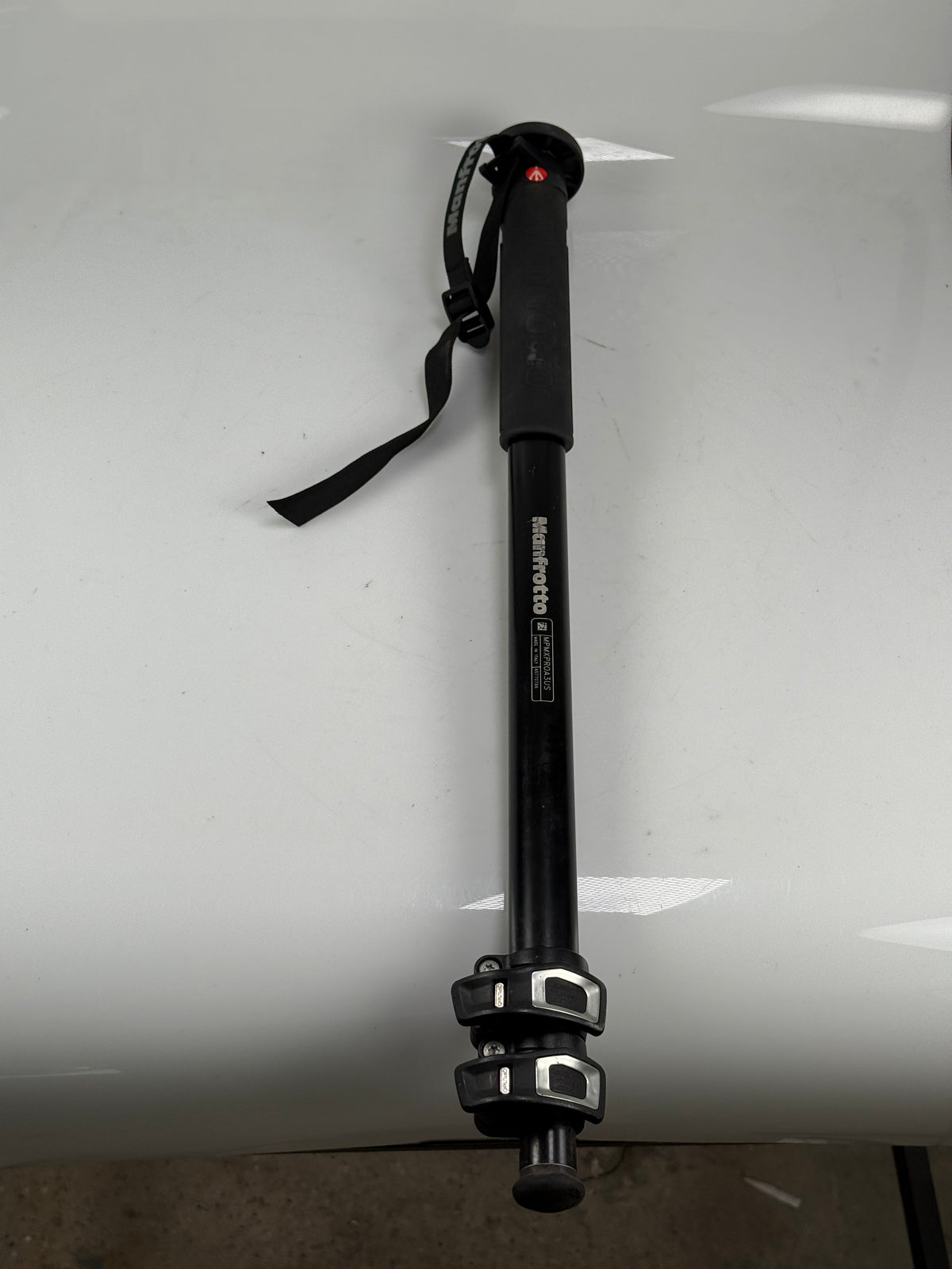 Manfrotto MPMXPROA3US XPRO Monopod+ Four-Section Aluminum Photo Monopod