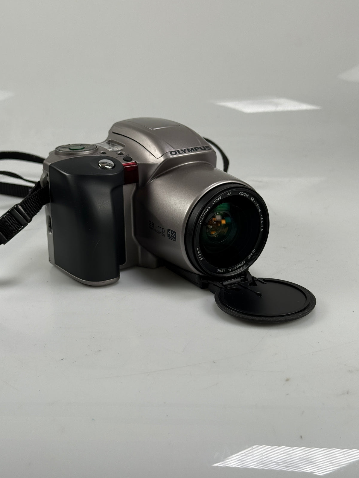 Olympus 35mm Film Camera IS-20 Quartzdate SLR 4X Zoom 52mm Lens Auto 28-110mm