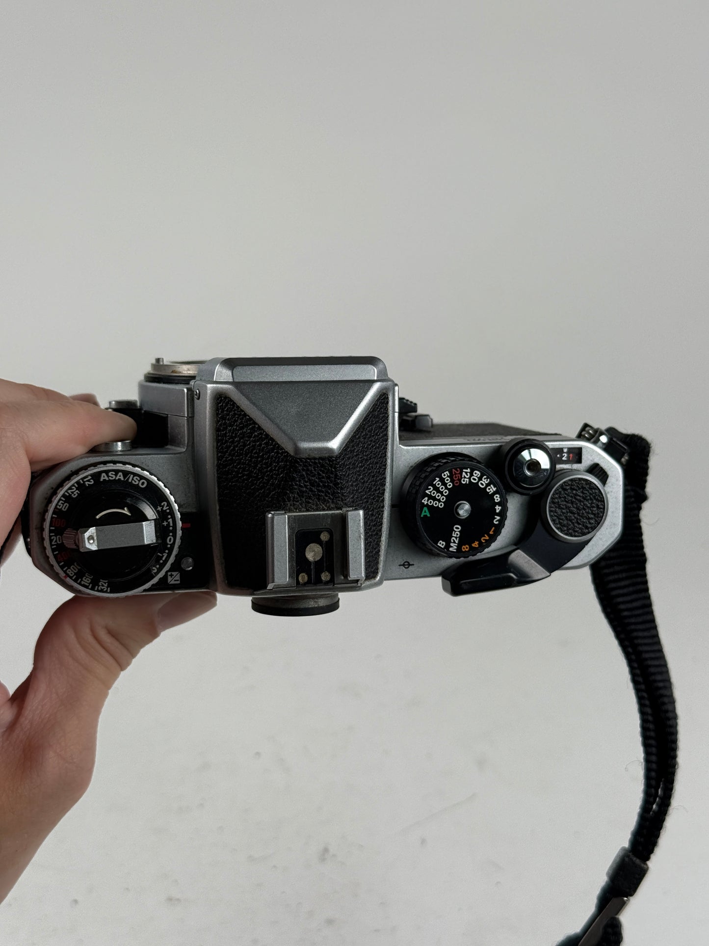 Nikon FE2 chrome silver 35mm SLR Film Camera Body