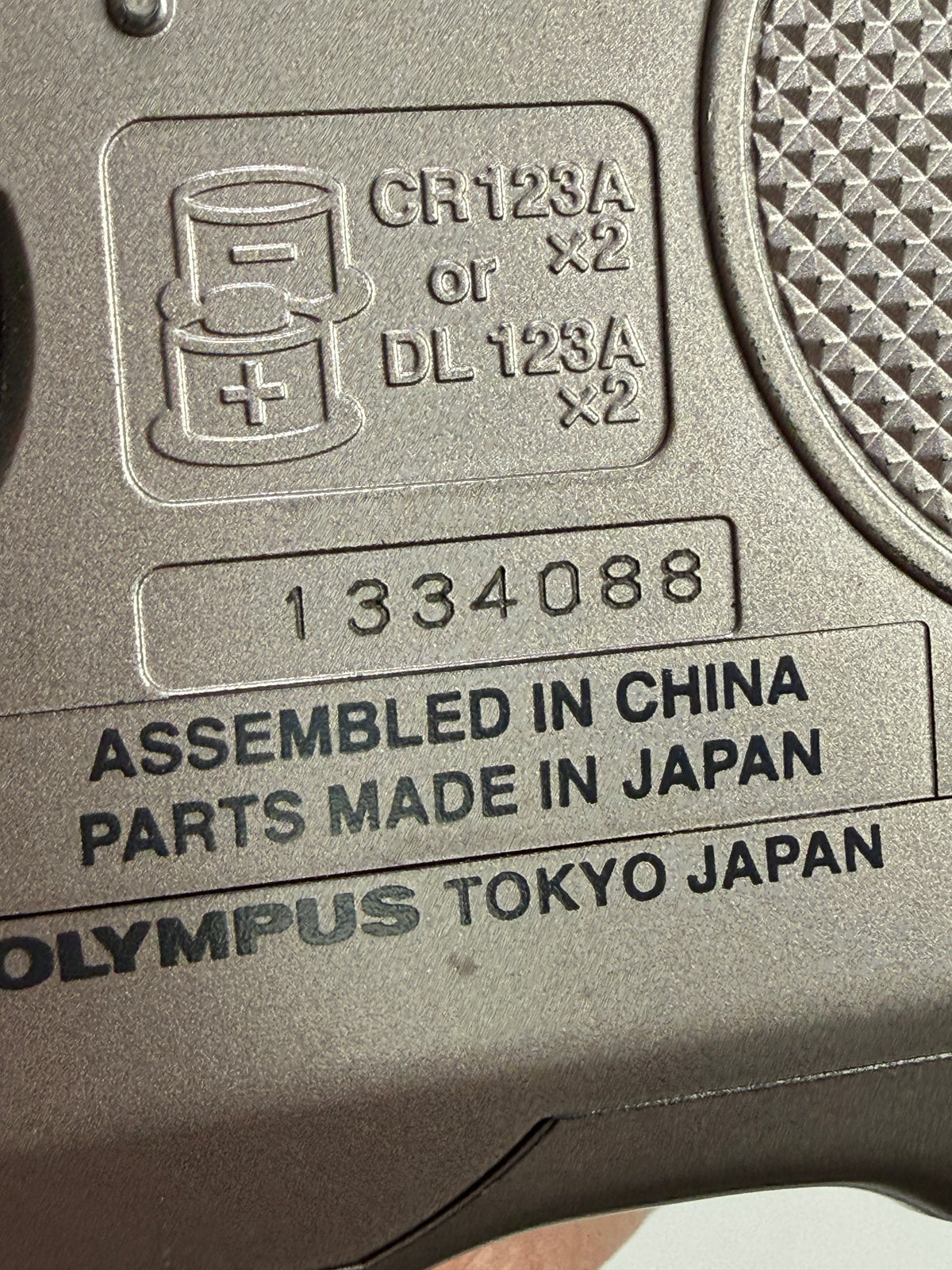 Olympus 35mm Film Camera IS-20 Quartzdate SLR 4X Zoom 52mm Lens Auto 28-110mm