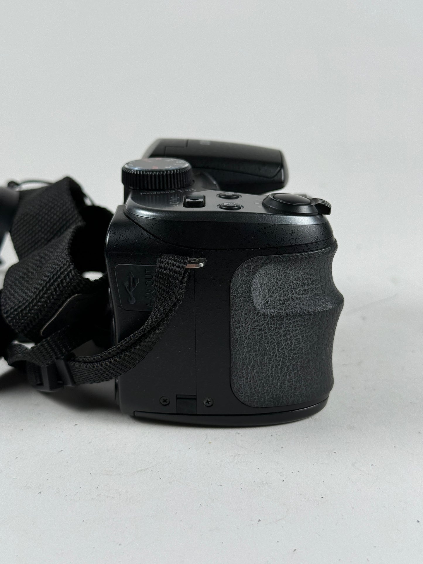 GE Power Pro Series X400 Digital Camera 14.1MP HD 15x Optical Zoom