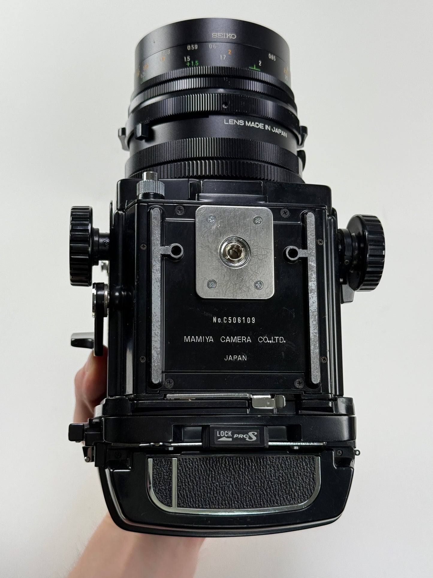 Mamiya RB67 Pro S with 140mm f4.5 Mamiya-Sekor Macro C and 120 film back