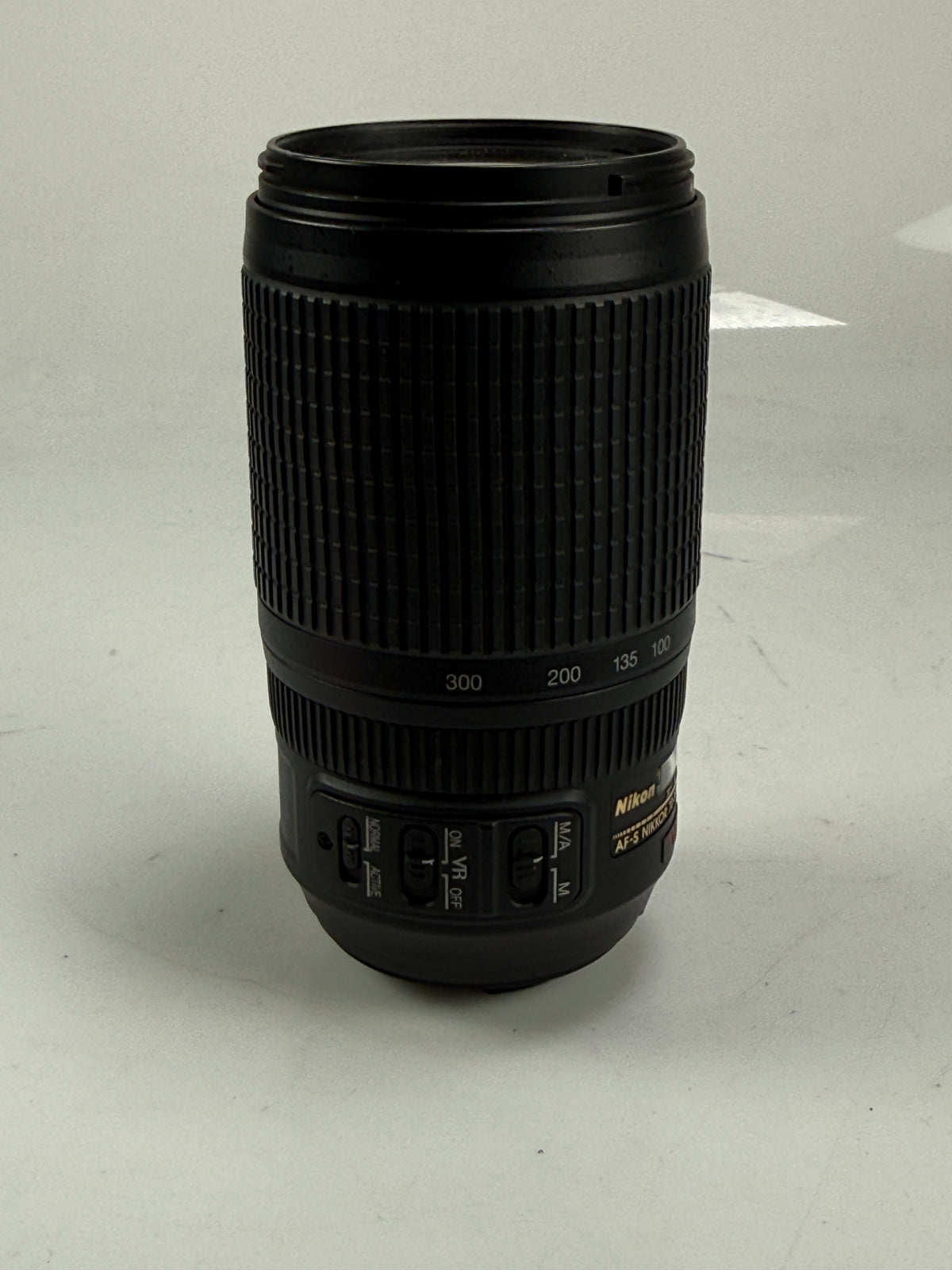 Nikon Nikkor AF-S 70-300mm f4.5-5.6 G ED VR IF Lens AFS