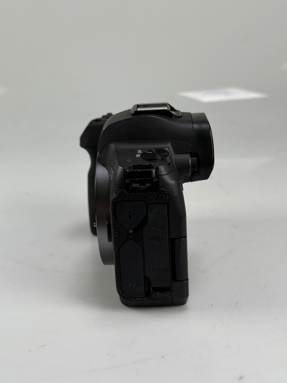 Canon EOS R 30.3MP Full Frame Mirrorless Digital Camera Body