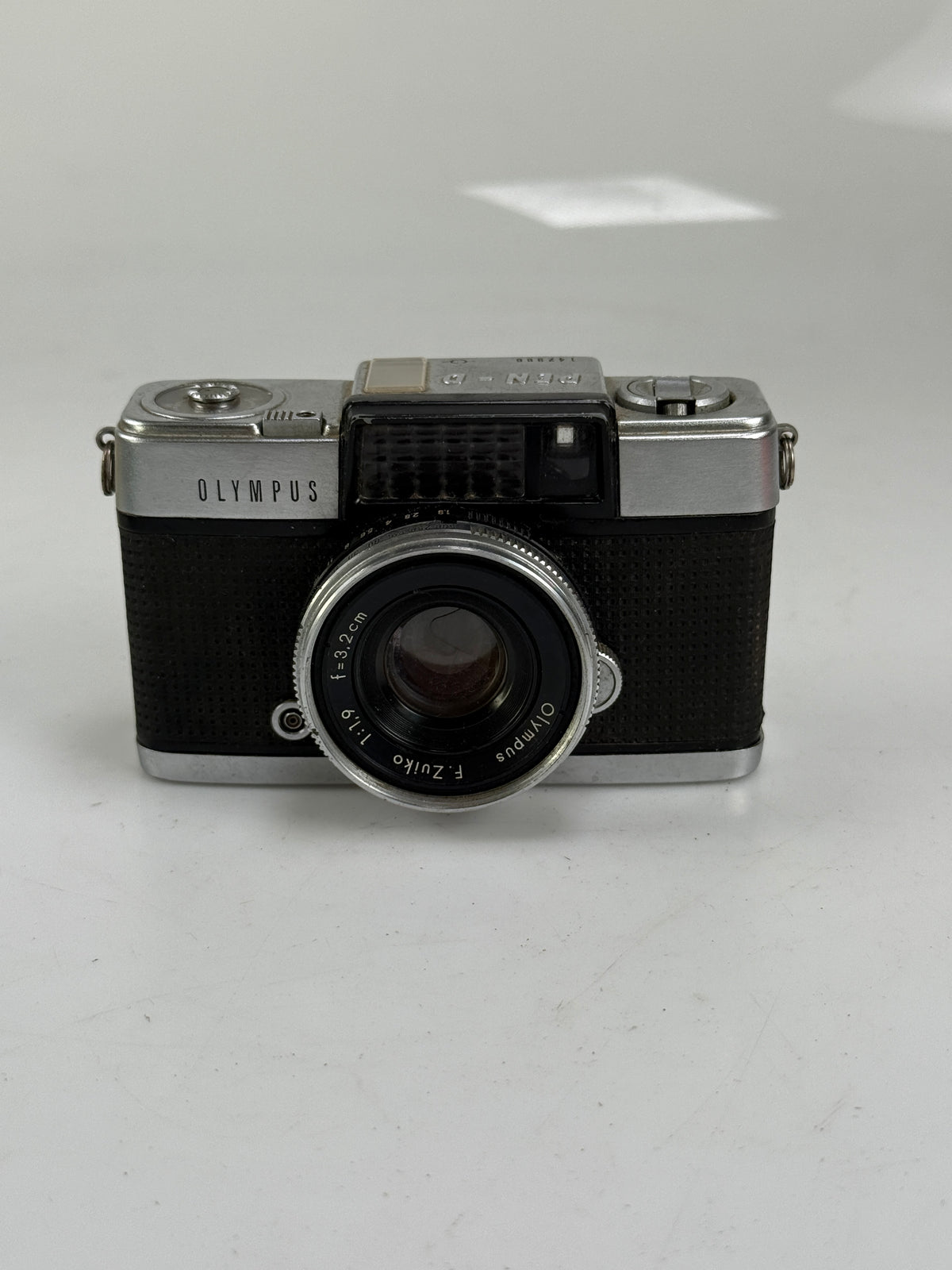 Olympus PEN-D Half Frame 35mm Film Camera F.Zuiko 32mm F1.9