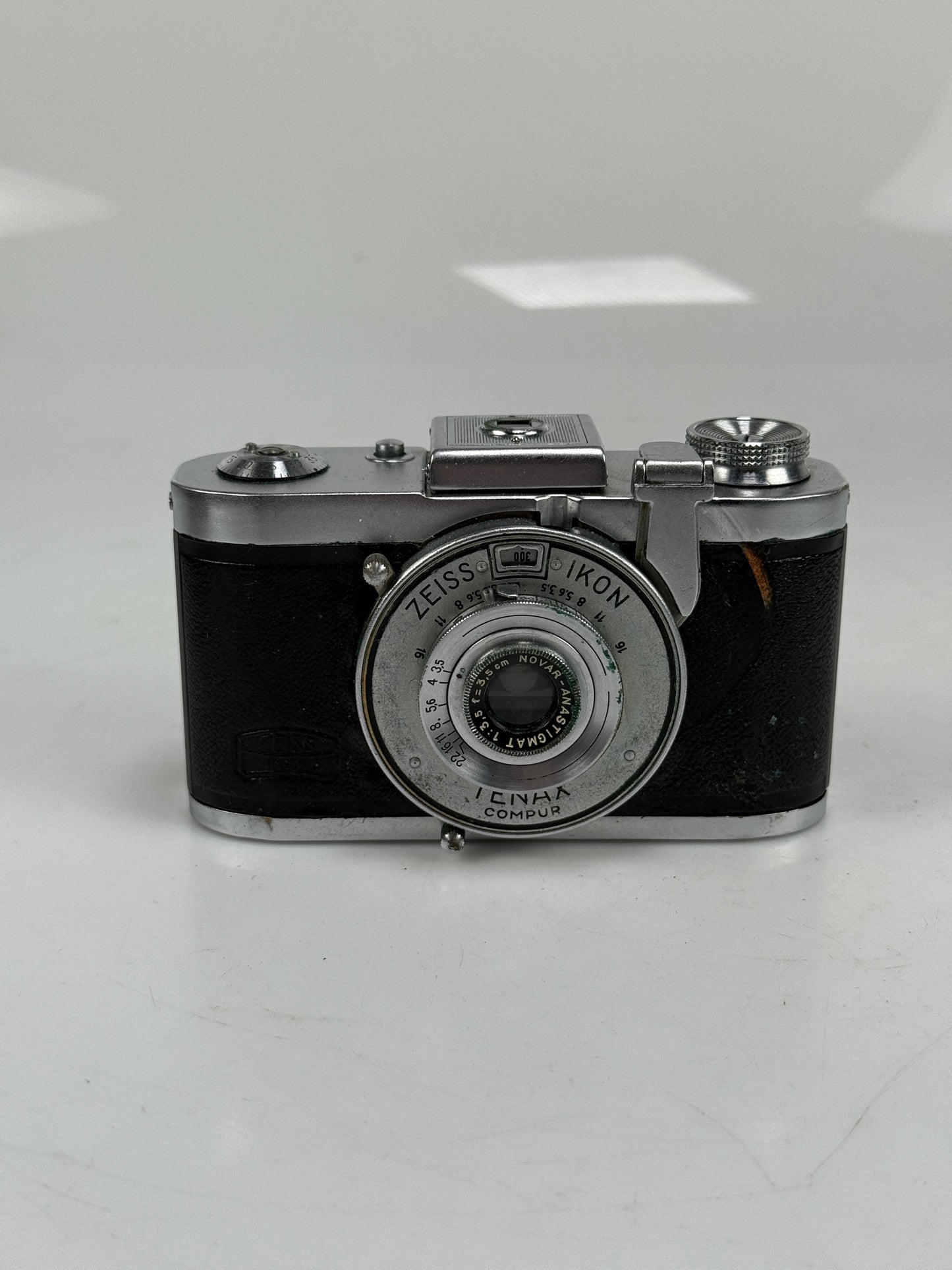 Zeiss Ikon Tenax I Camera w/ Novar Anastigmat 3.5cm f3.5