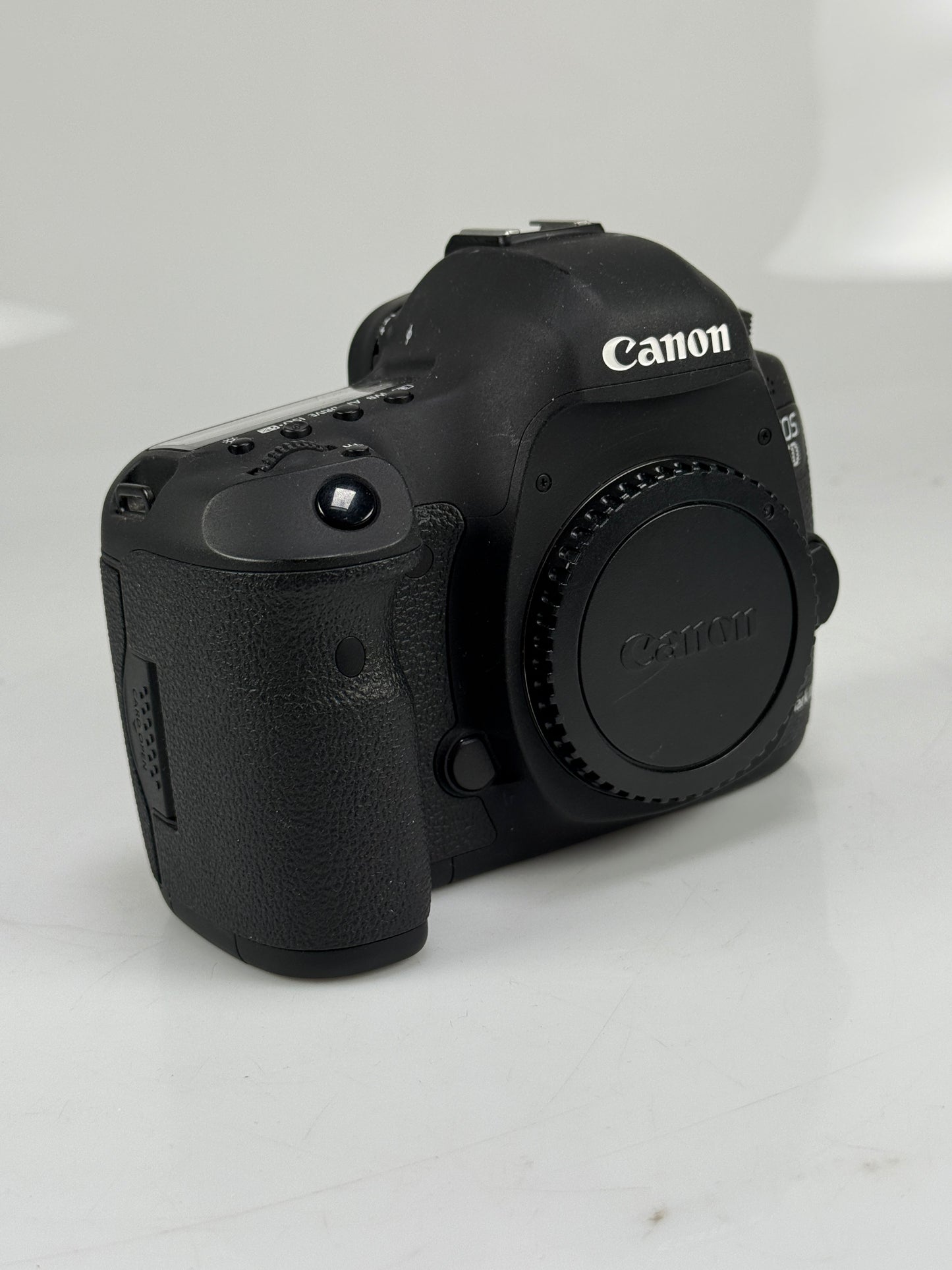 Canon 5D Mark III digital camera SLR Body full frame
