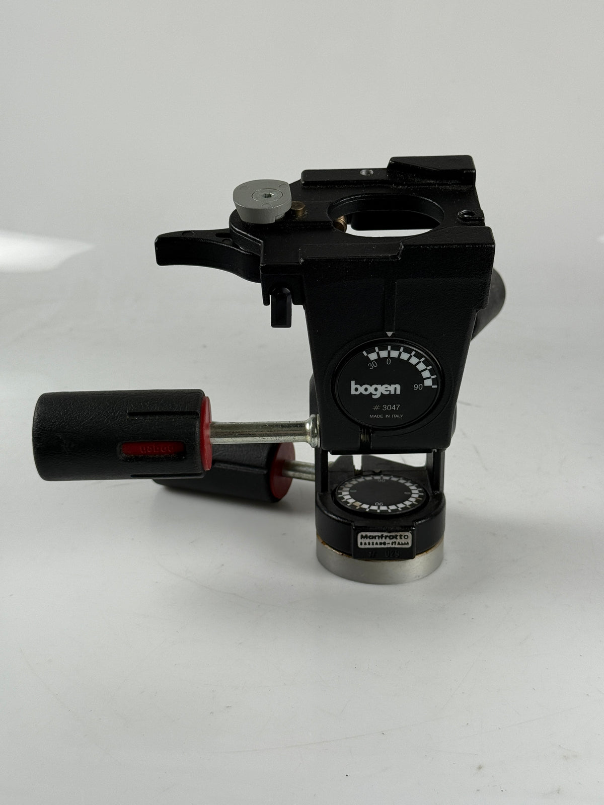 Bogen 3047 Tripod Head, handles
