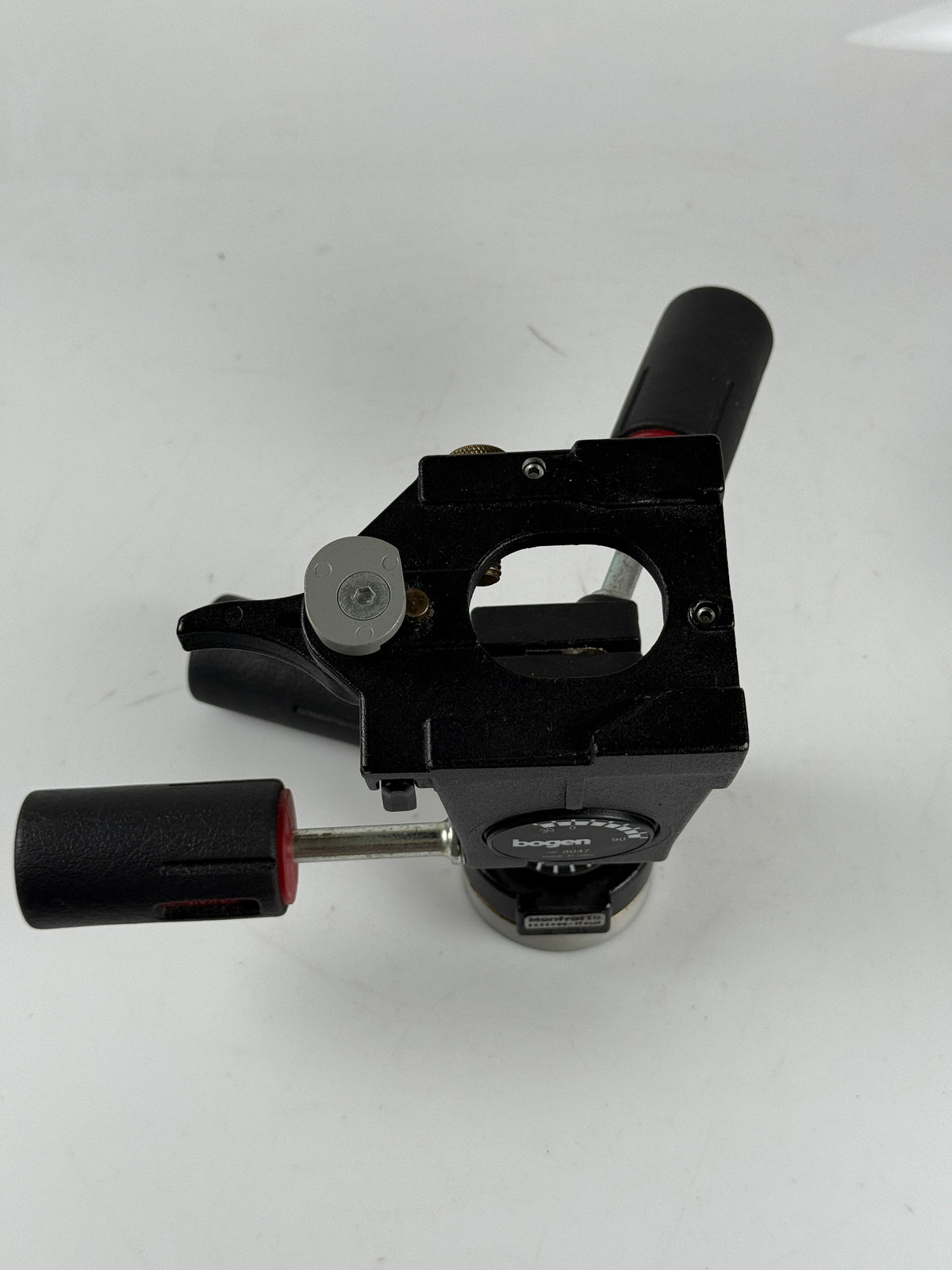 Bogen 3047 Tripod Head, handles