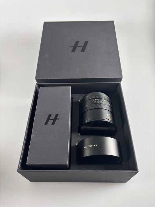 Hasselblad XCD 38mm F2.5 V Lens for X2D 907x (X Mount)