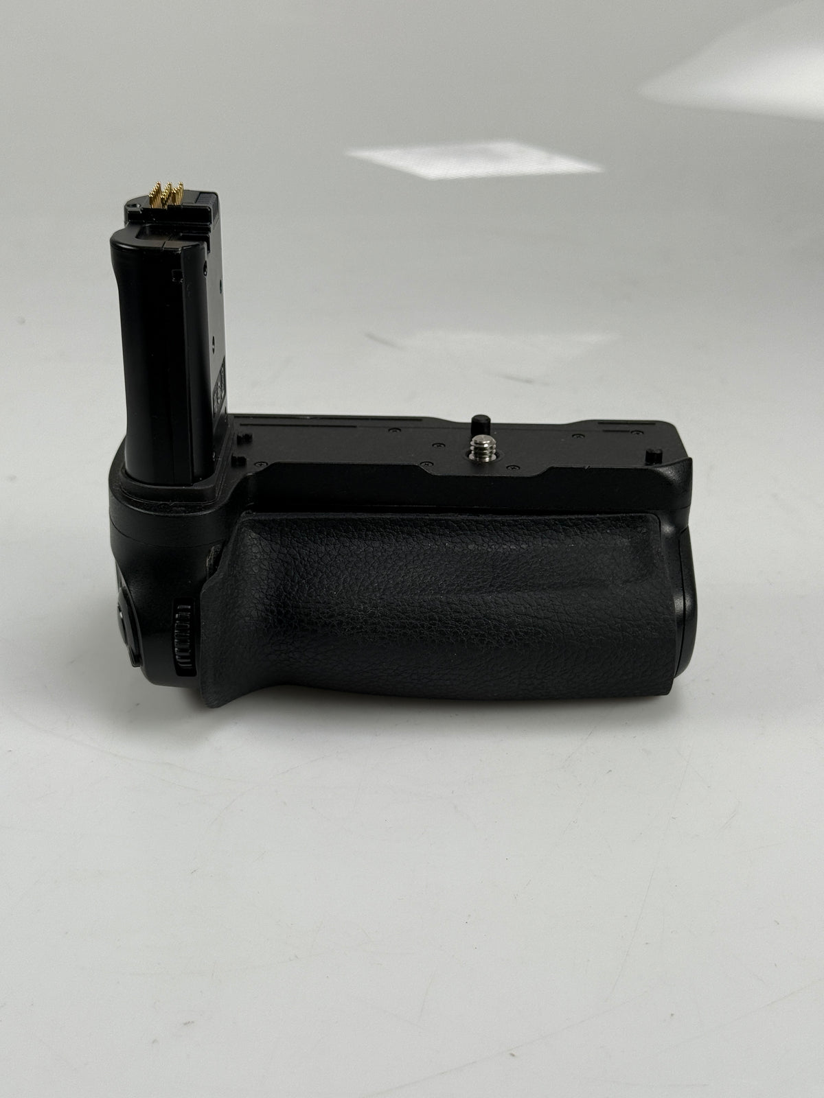 Nikon MB-N12 Power Batter Grip For The Nikon Z8 Camera