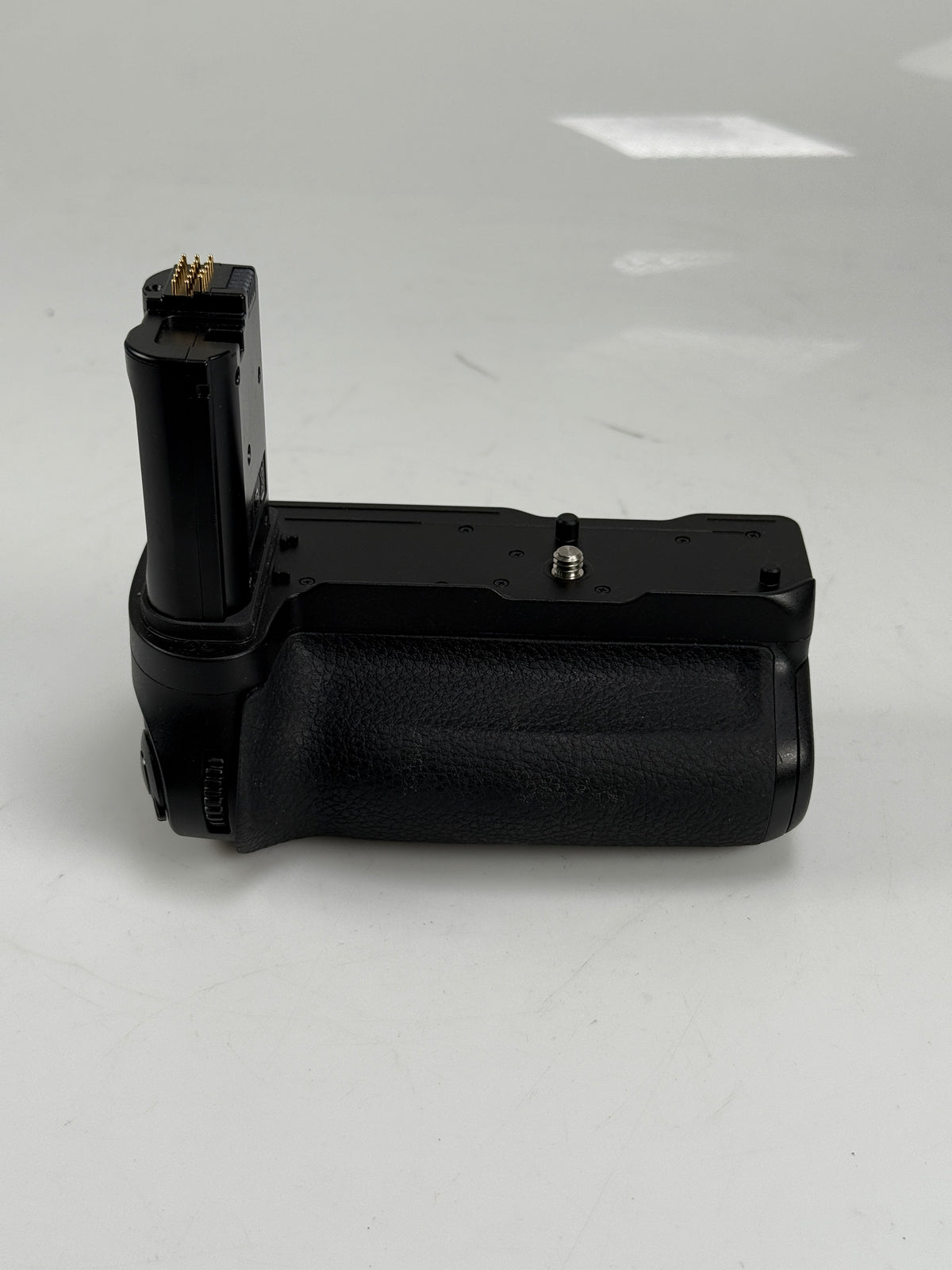 Nikon MB-N12 Power Batter Grip For The Nikon Z8 Camera