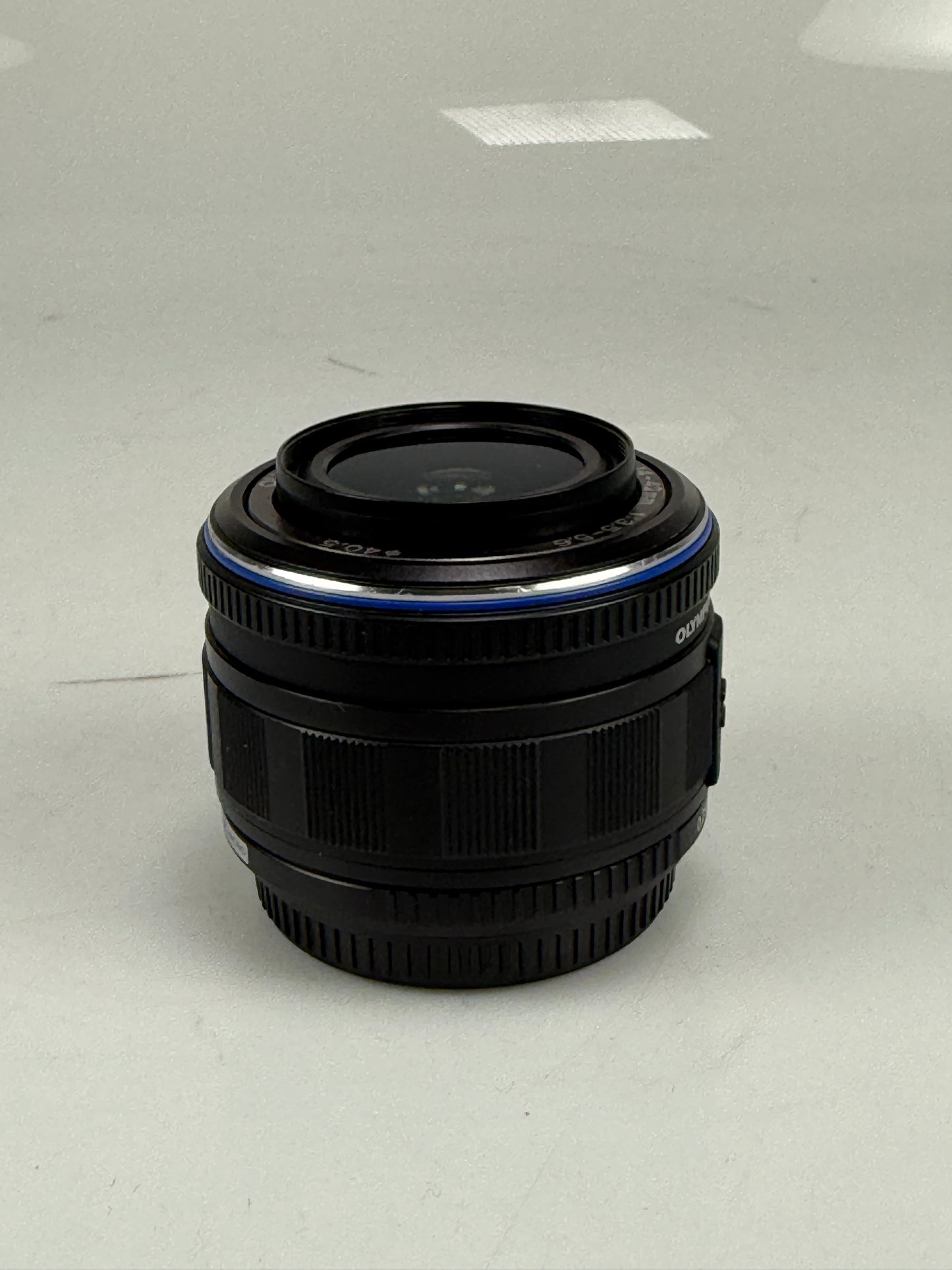 Olympus Digital 14-42mm f3.5-5.6 M.Zuiko L ED Lens Micro 4/3 MFT