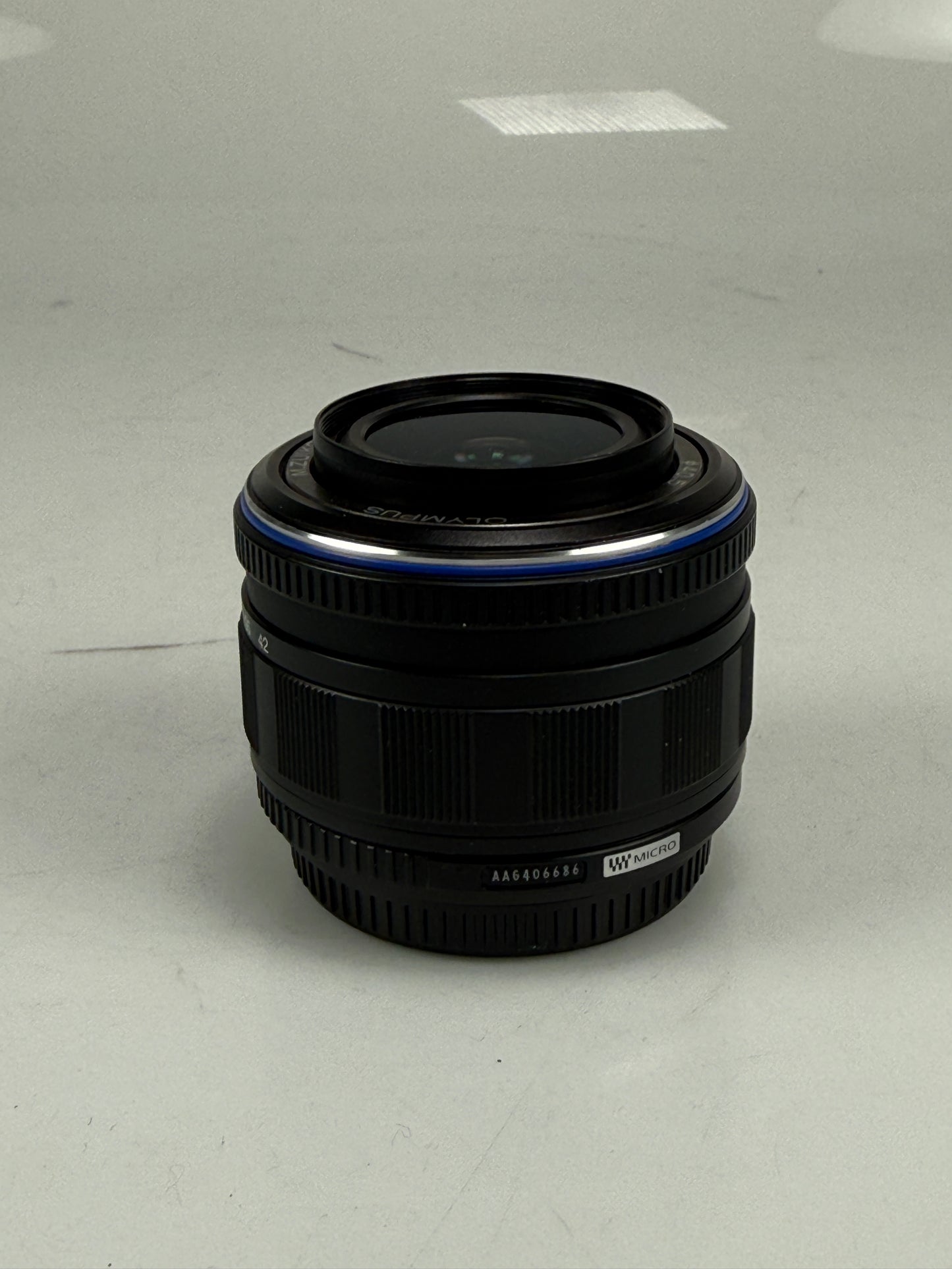 Olympus Digital 14-42mm f3.5-5.6 M.Zuiko L ED Lens Micro 4/3 MFT