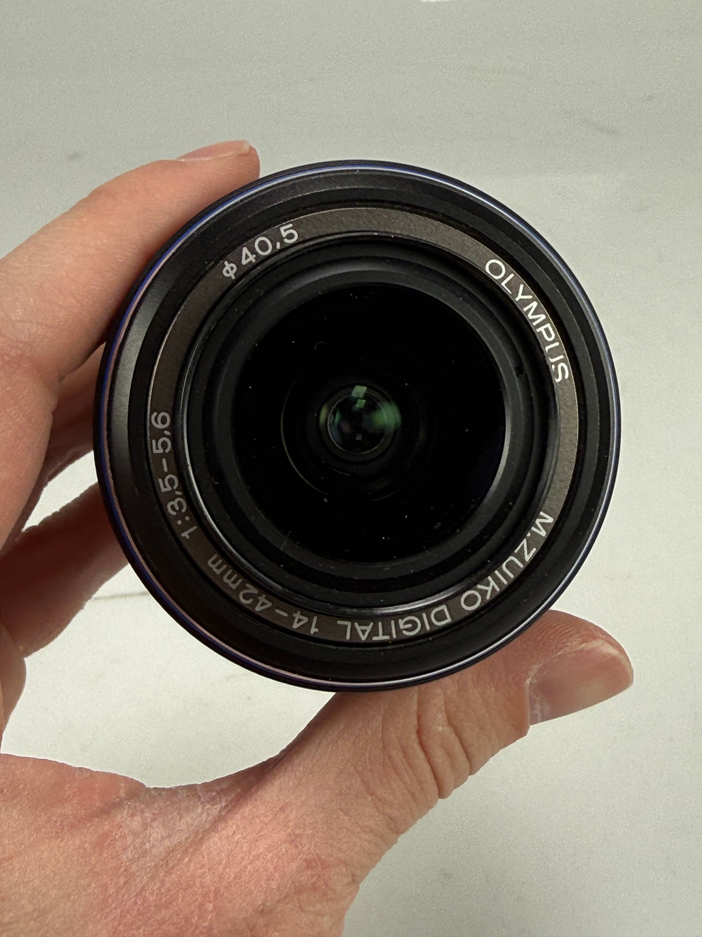 Olympus Digital 14-42mm f3.5-5.6 M.Zuiko L ED Lens Micro 4/3 MFT