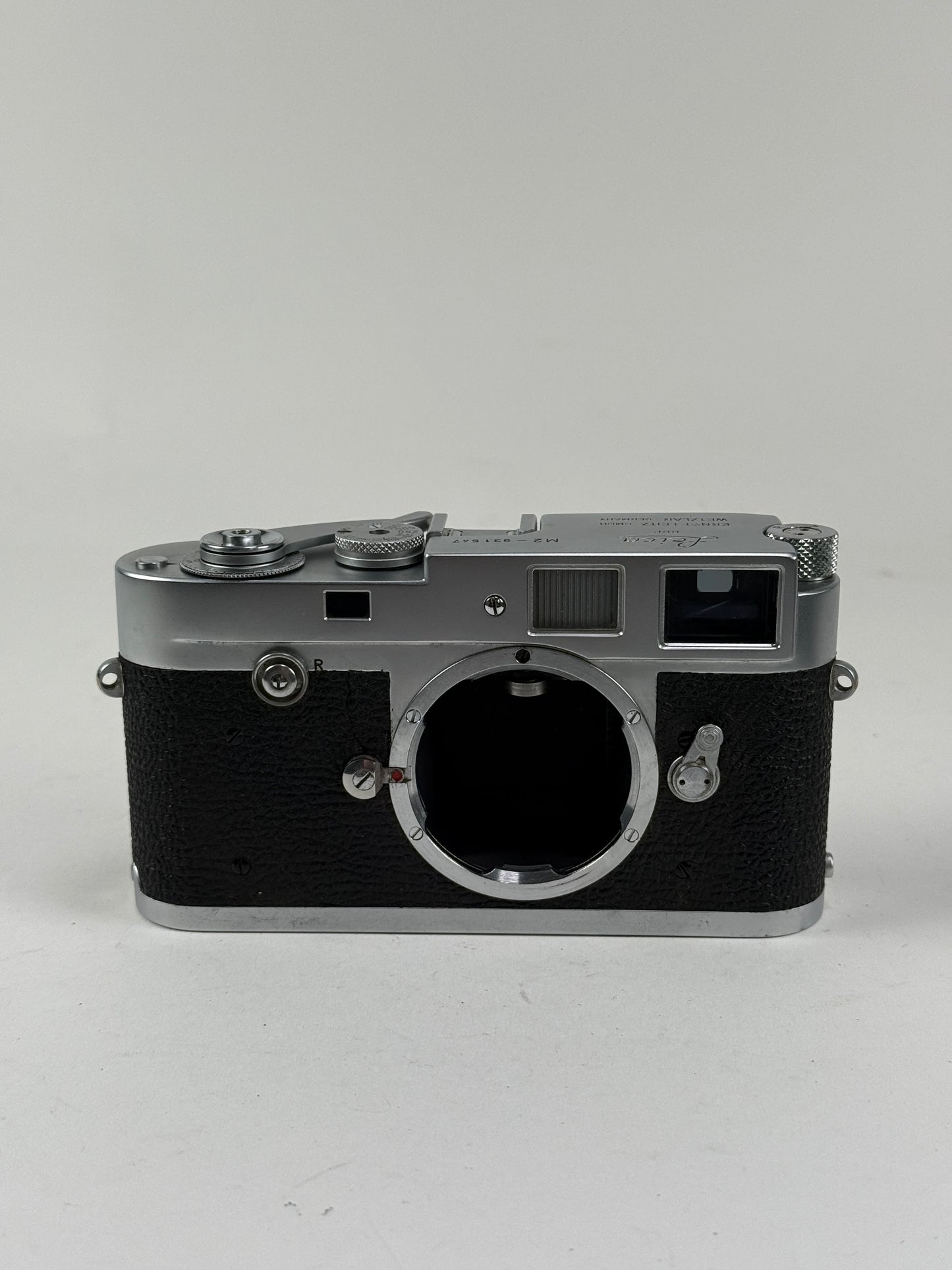 Leica M2 button rewind Chrome 35mm rangefinder film camera body