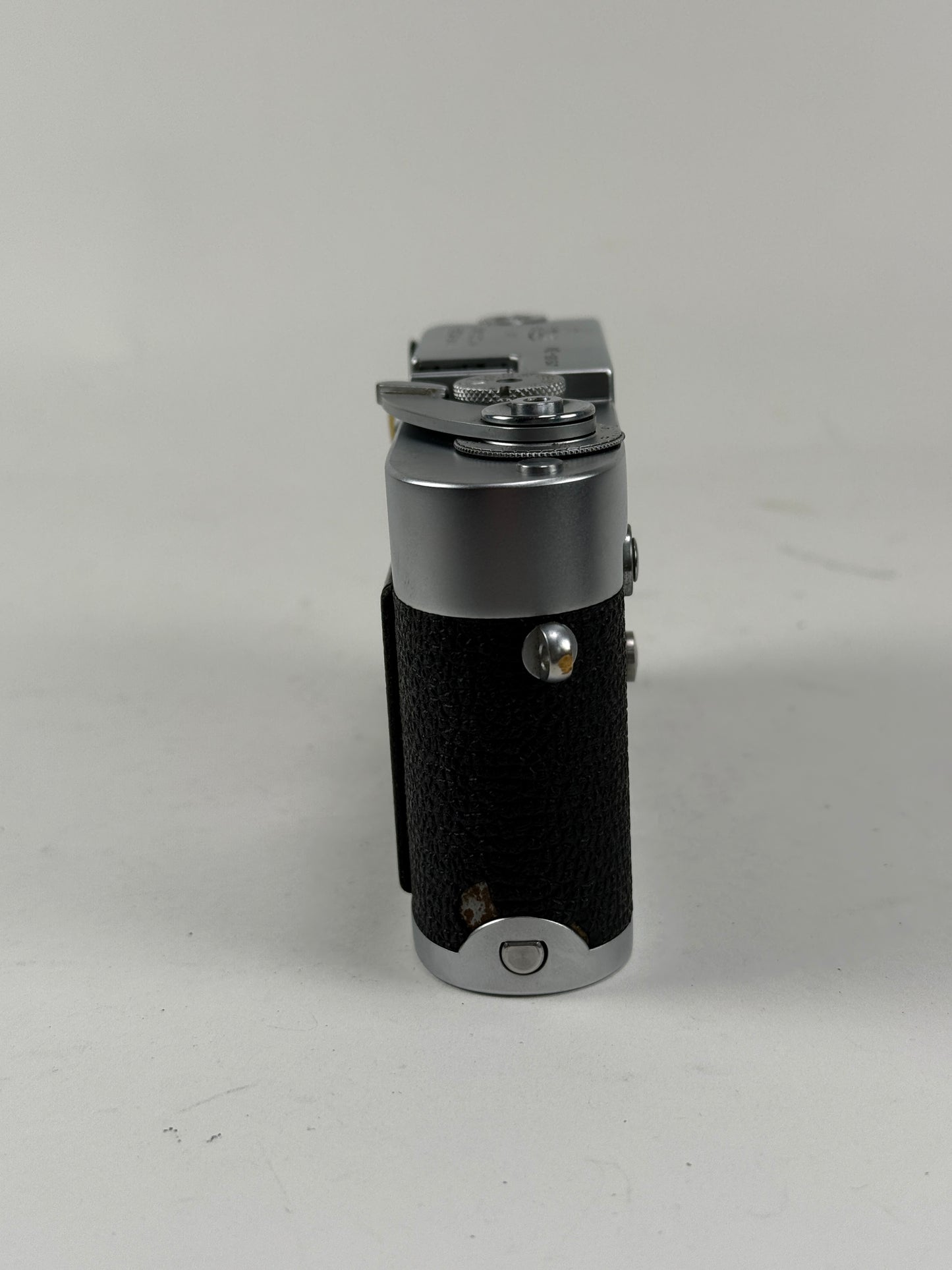 Leica M2 button rewind Chrome 35mm rangefinder film camera body
