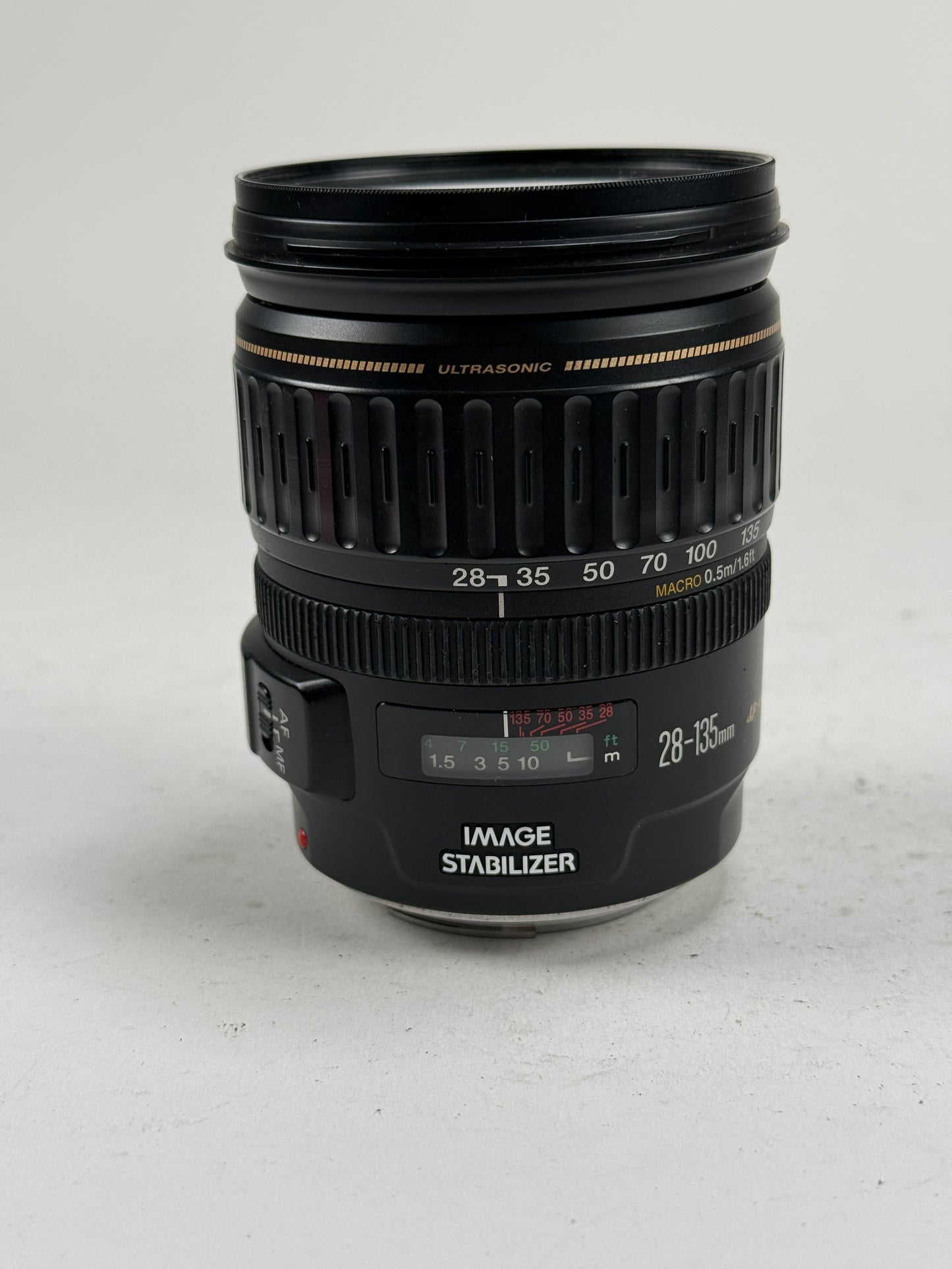 Canon EF 28-135mm f3.5-5.6 IS USM lens