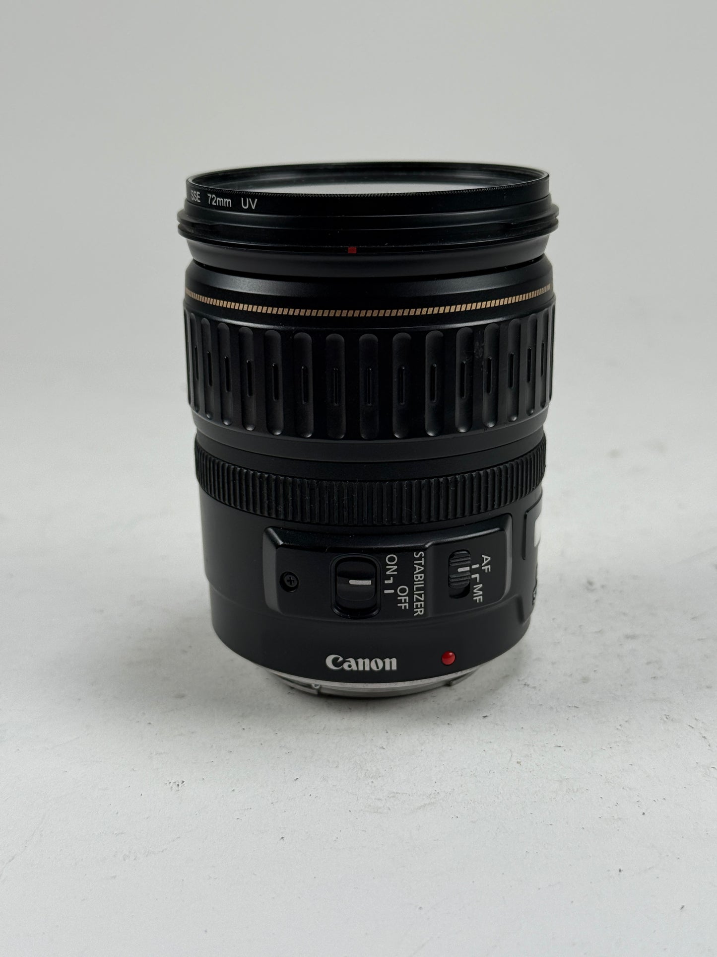 Canon EF 28-135mm f3.5-5.6 IS USM lens